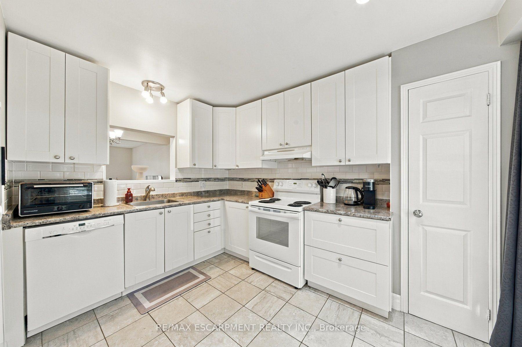 Photo 4 of Unit 47, 55 Kerman Avenue, Grimsby, Grimsby West — HOMEH
