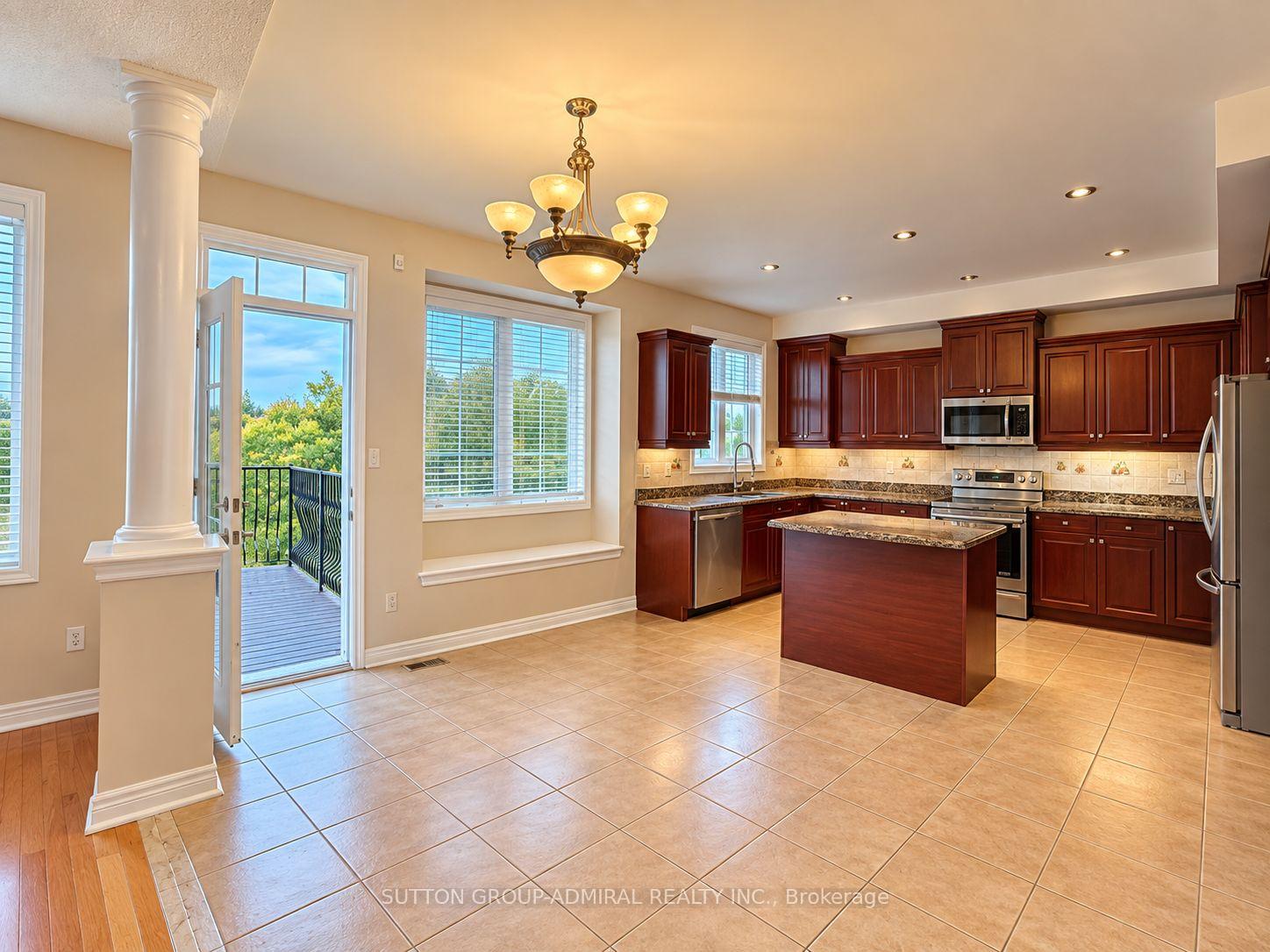 Photo 15 of 2323 Falling Green Drive, Oakville, Westmount — HOMEH