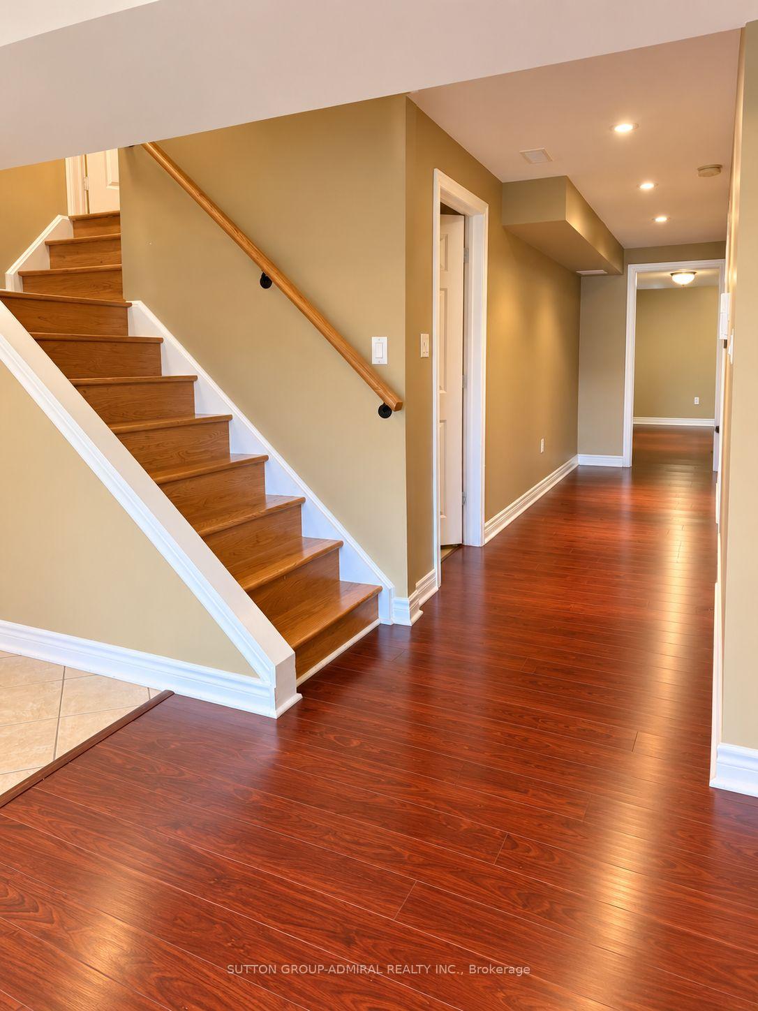 Photo 37 of 2323 Falling Green Drive, Oakville, Westmount — HOMEH