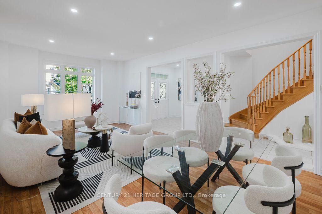 Photo 13 of 17 Wildmoor Street, Markham, Cornell — HOMEH