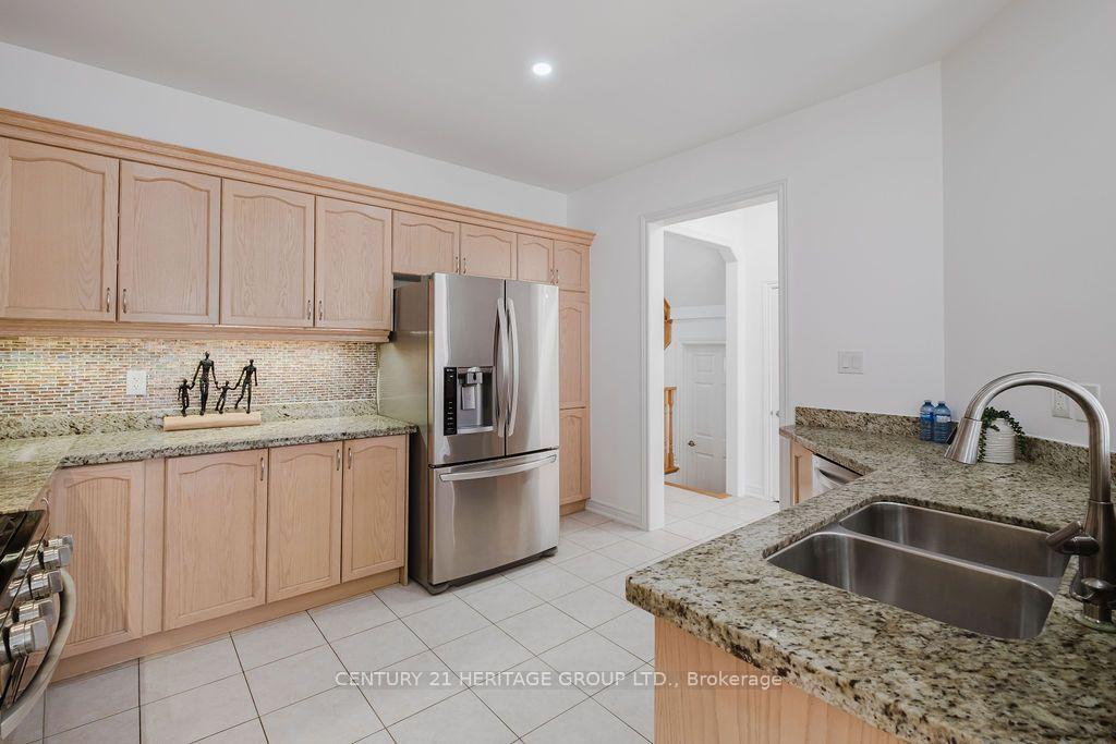 Photo 18 of 17 Wildmoor Street, Markham, Cornell — HOMEH