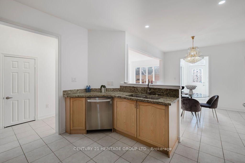 Photo 19 of 17 Wildmoor Street, Markham, Cornell — HOMEH