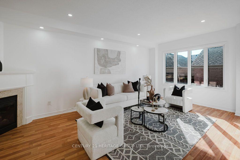 Photo 24 of 17 Wildmoor Street, Markham, Cornell — HOMEH