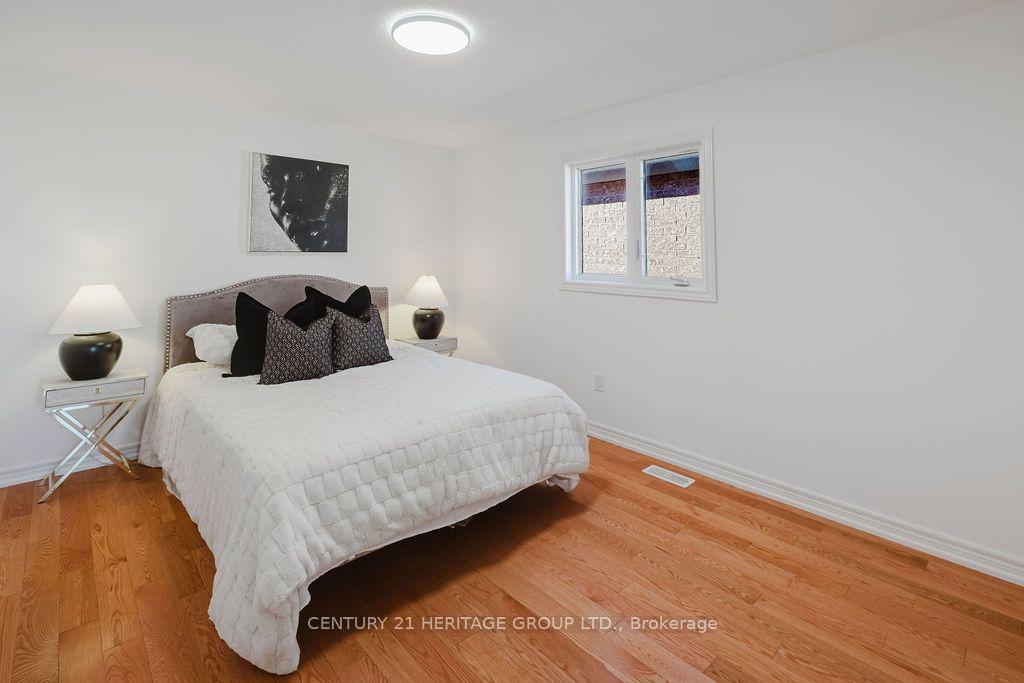 Photo 31 of 17 Wildmoor Street, Markham, Cornell — HOMEH