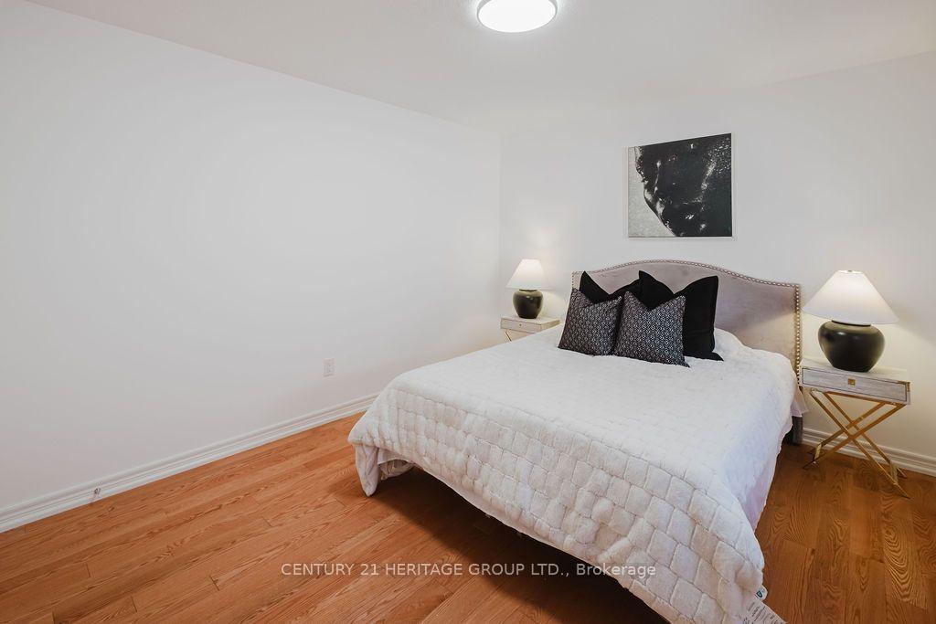 Photo 32 of 17 Wildmoor Street, Markham, Cornell — HOMEH