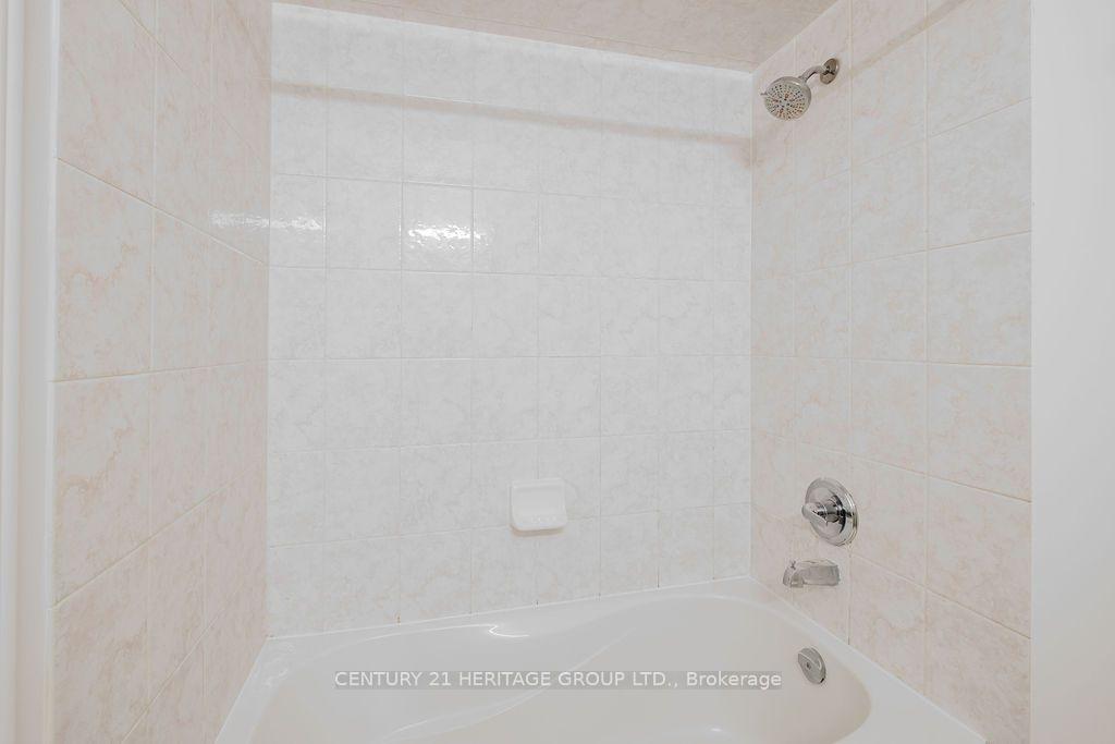 Photo 35 of 17 Wildmoor Street, Markham, Cornell — HOMEH
