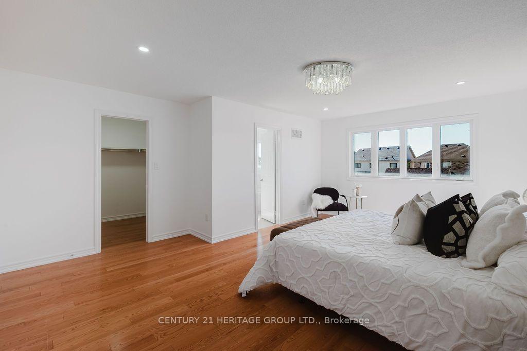 Photo 37 of 17 Wildmoor Street, Markham, Cornell — HOMEH