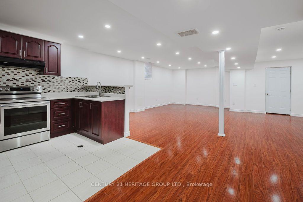 Photo 53 of 17 Wildmoor Street, Markham, Cornell — HOMEH