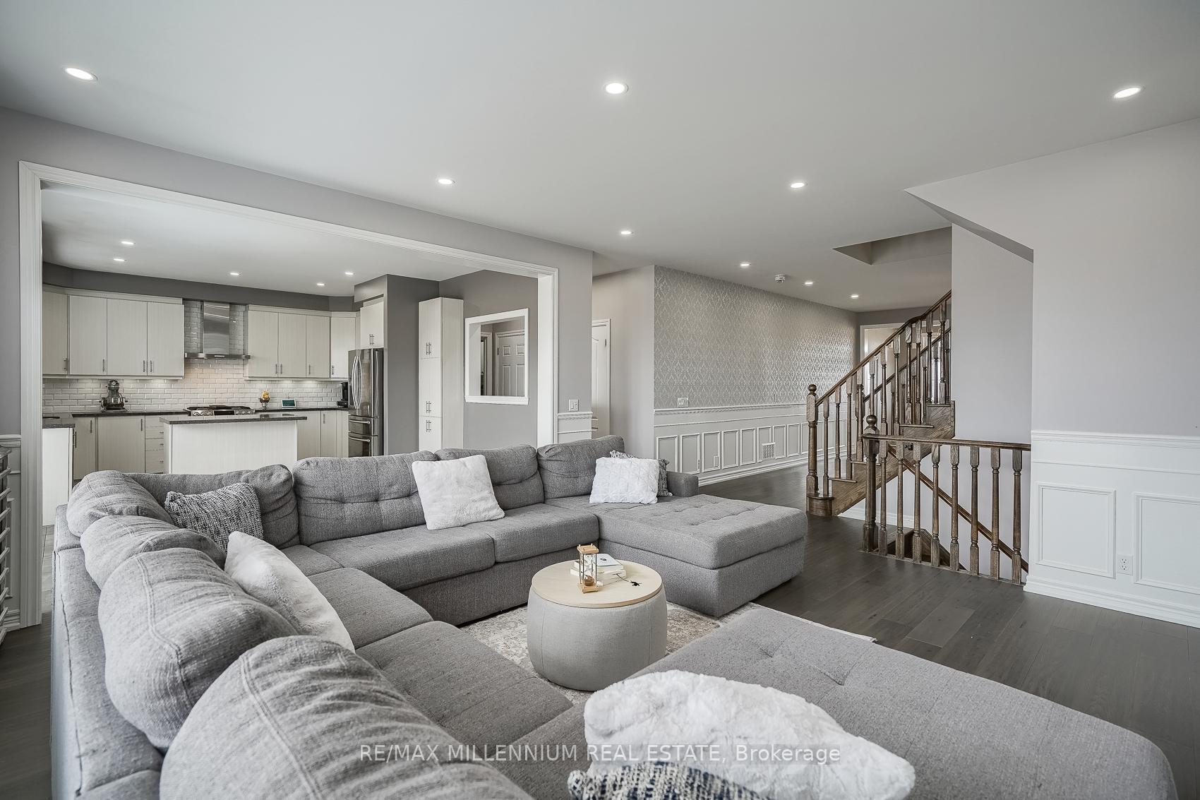 Photo 6 of 190 Symington Avenue, Oshawa, Windfields — HOMEH
