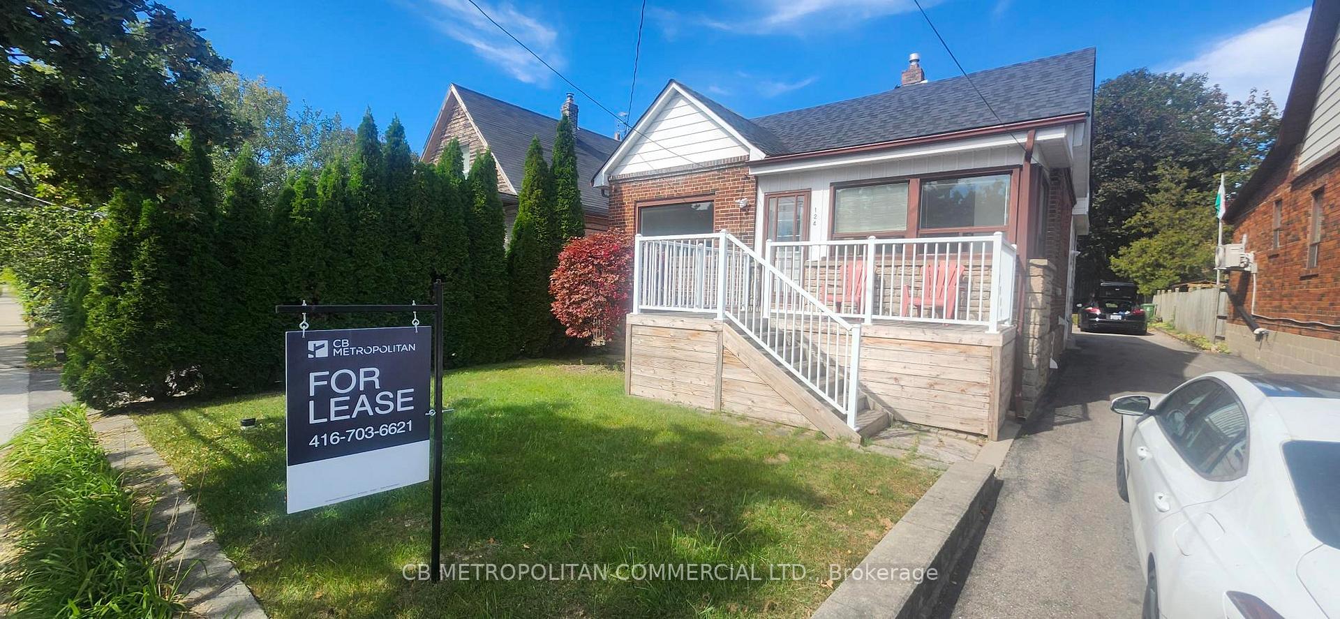 Front of Unit Upper, 124 Evans Avenue
