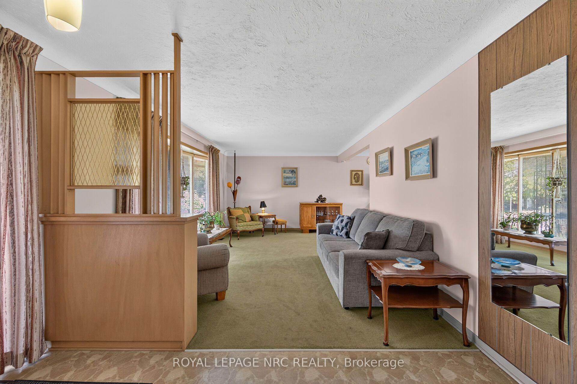 Photo 4 of 248 Vansickle Road, St. Catharines, Rykert/Vansickle — HOMEH