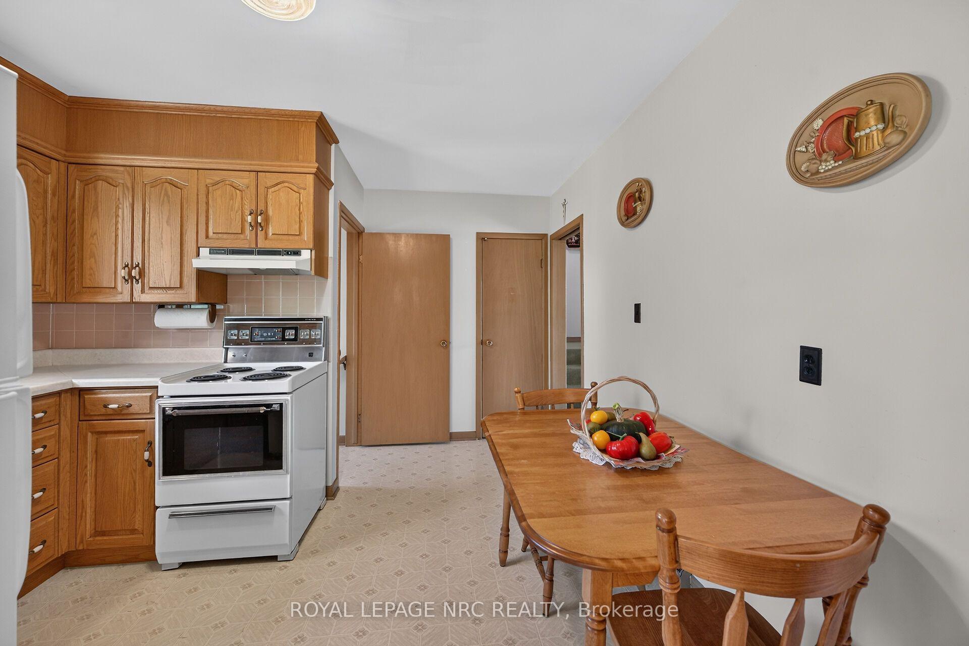 Photo 9 of 248 Vansickle Road, St. Catharines, Rykert/Vansickle — HOMEH