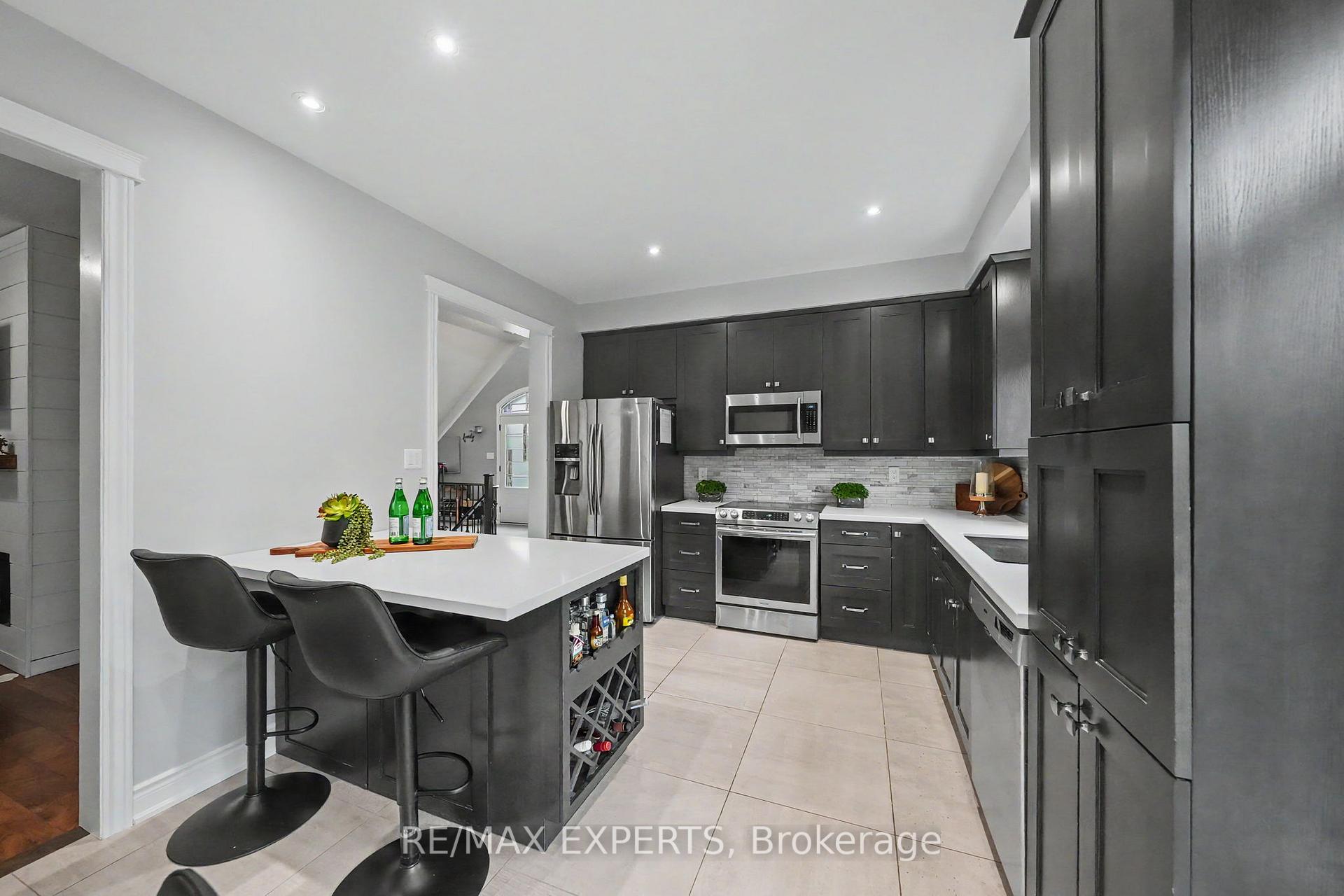 Photo 13 of 2 Ironhorse Crescent, Caledon, Bolton West — HOMEH