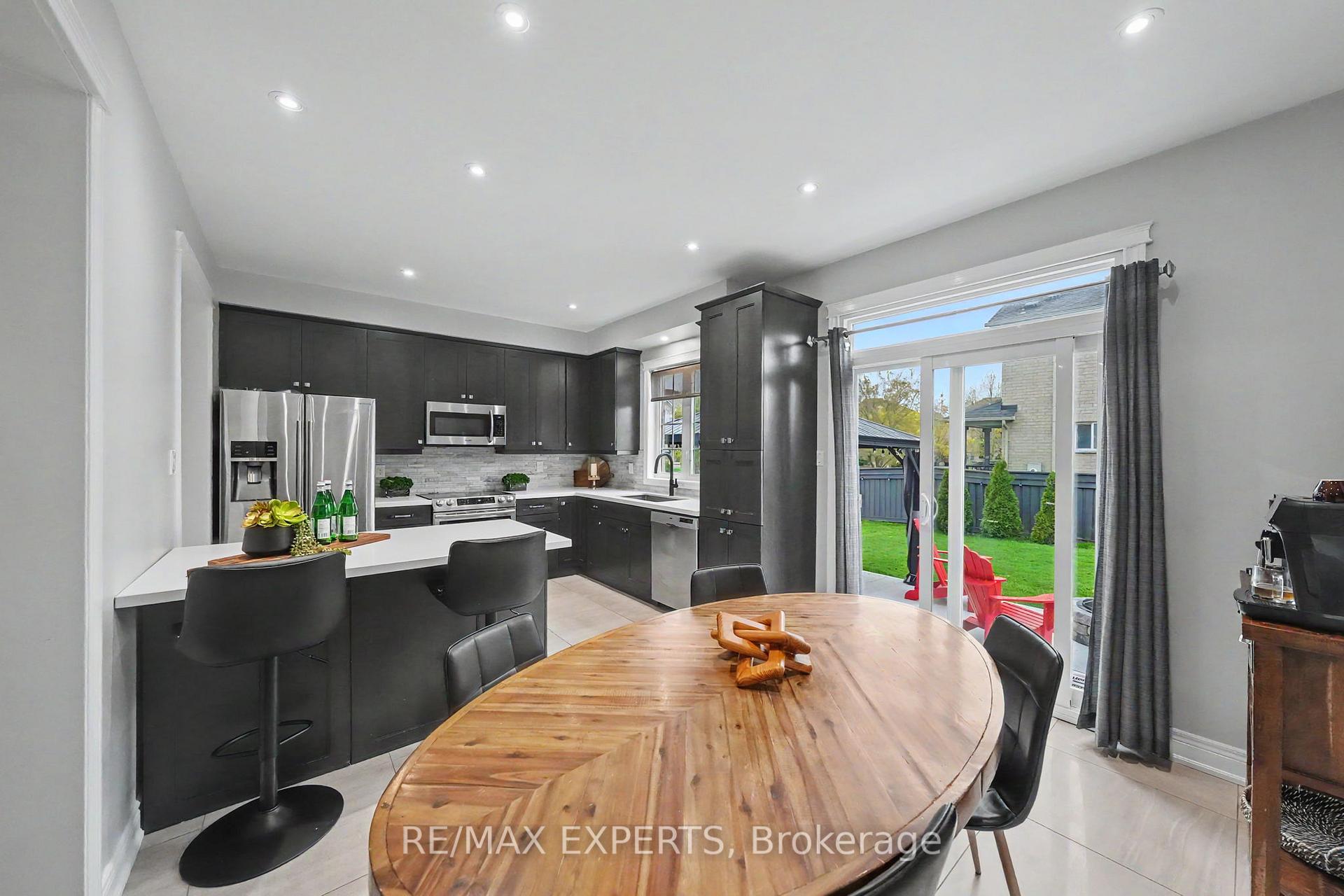 Photo 15 of 2 Ironhorse Crescent, Caledon, Bolton West — HOMEH