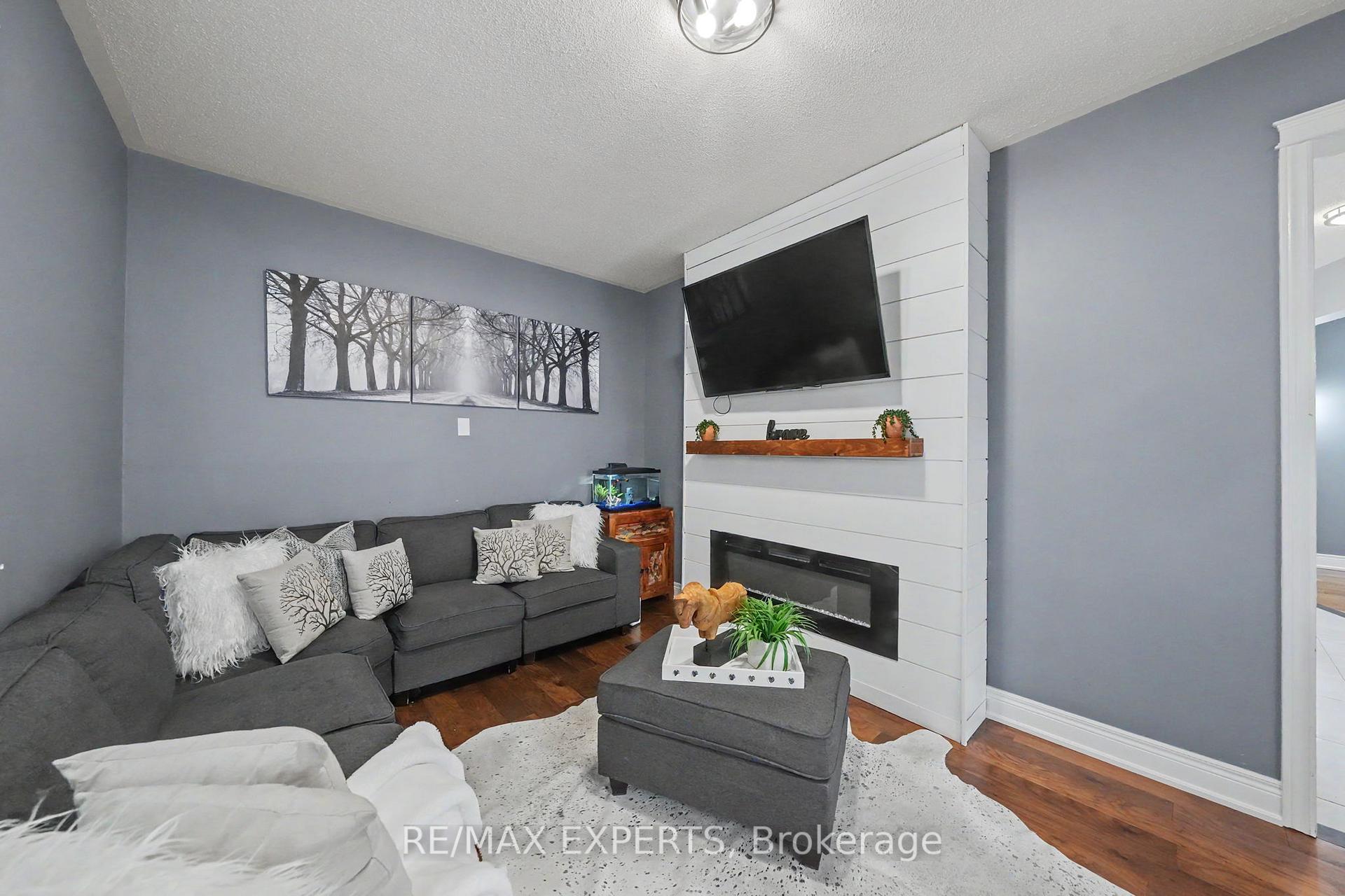 Photo 18 of 2 Ironhorse Crescent, Caledon, Bolton West — HOMEH