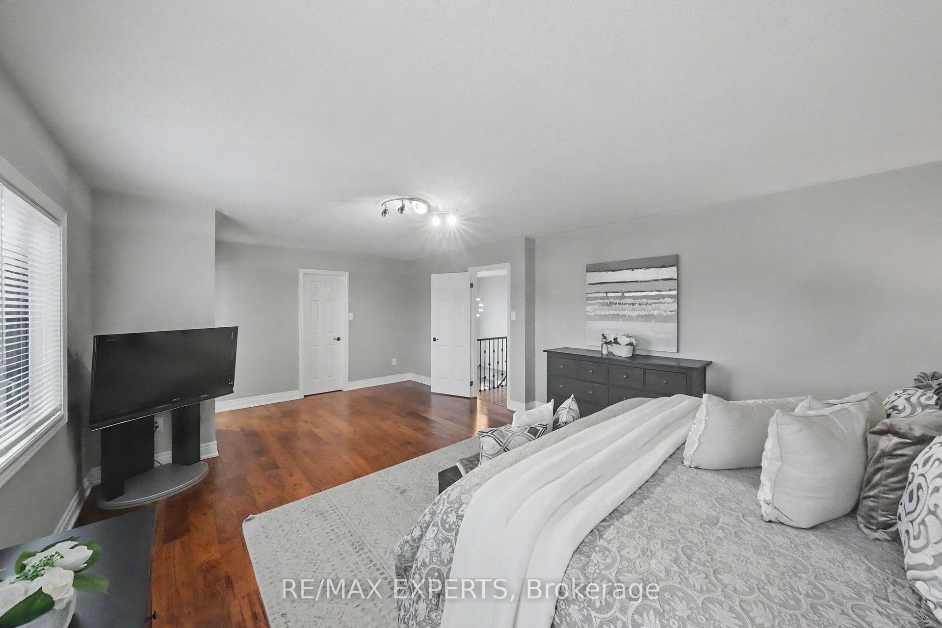 Photo 27 of 2 Ironhorse Crescent, Caledon, Bolton West — HOMEH