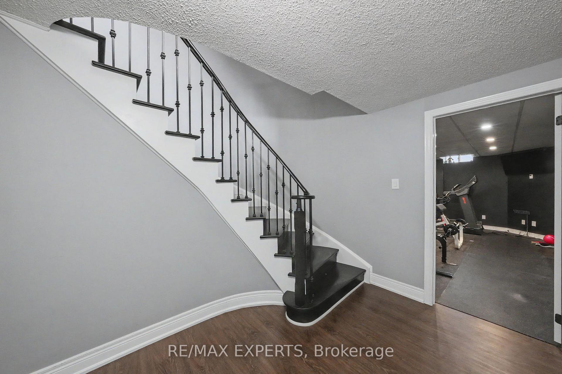 Photo 38 of 2 Ironhorse Crescent, Caledon, Bolton West — HOMEH