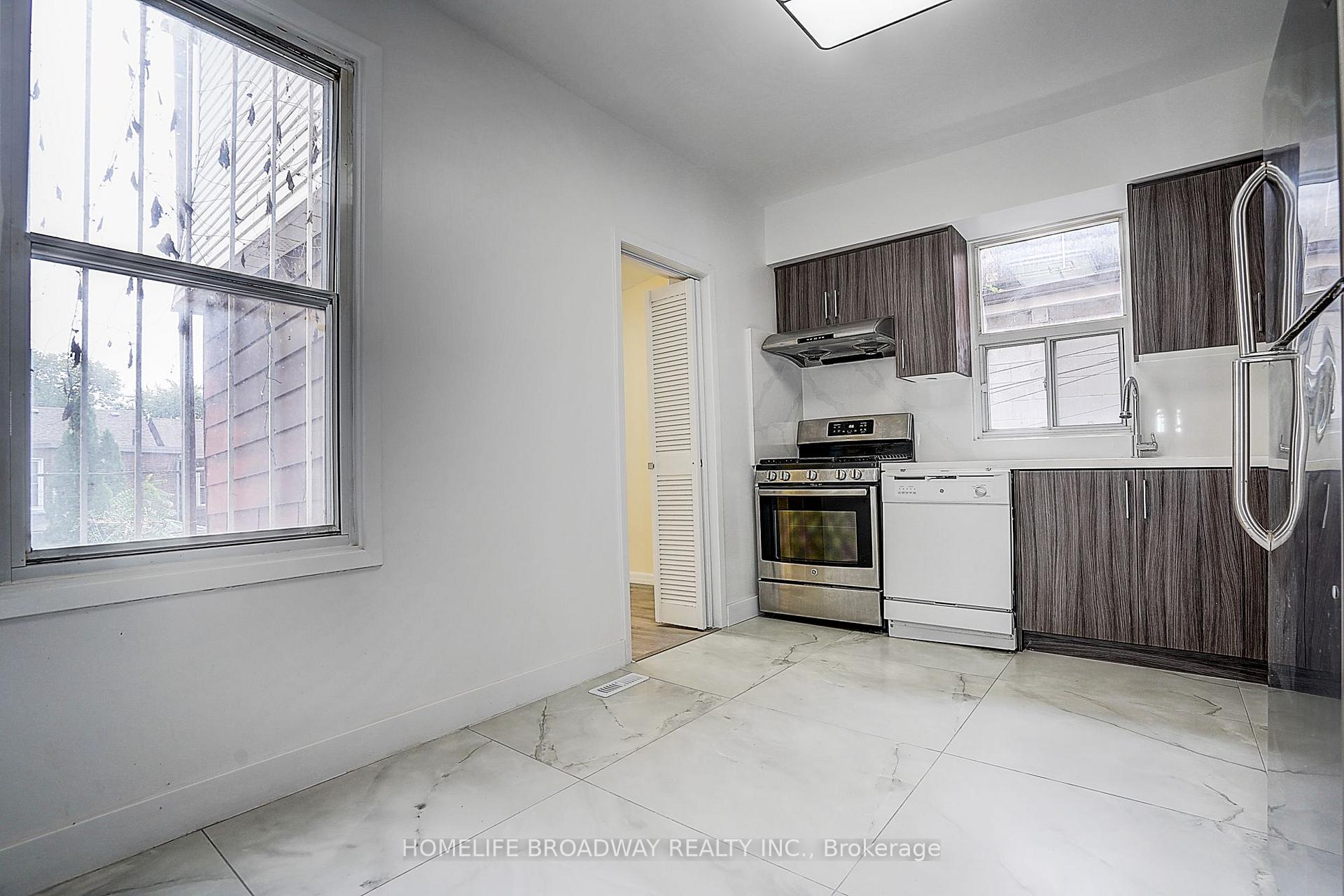 Photo 21 of 1069 Davenport Road, Toronto, Wychwood — HOMEH