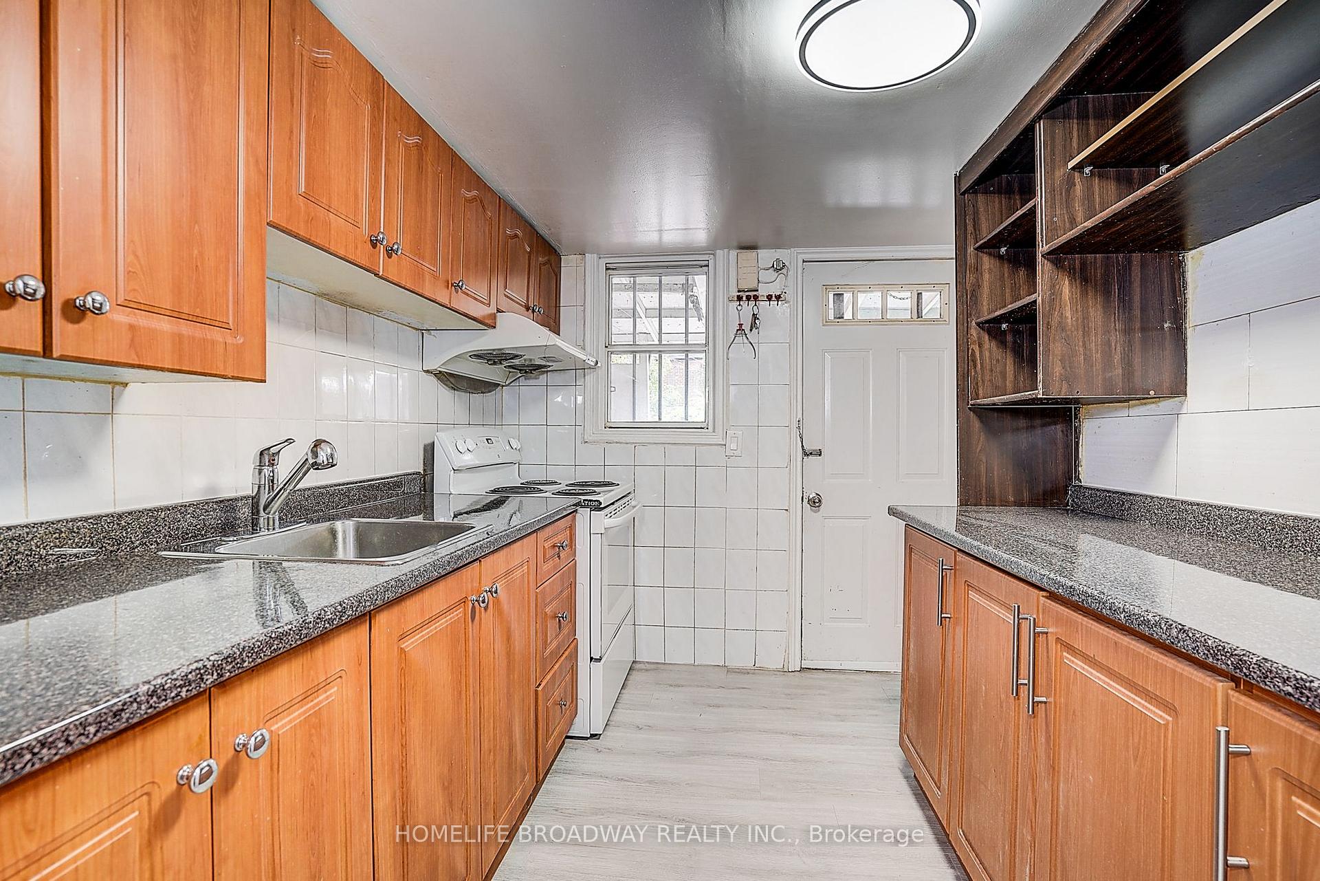 Photo 53 of 1069 Davenport Road, Toronto, Wychwood — HOMEH