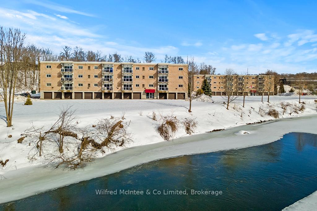 Photo of Unit 406, 125 William Street N