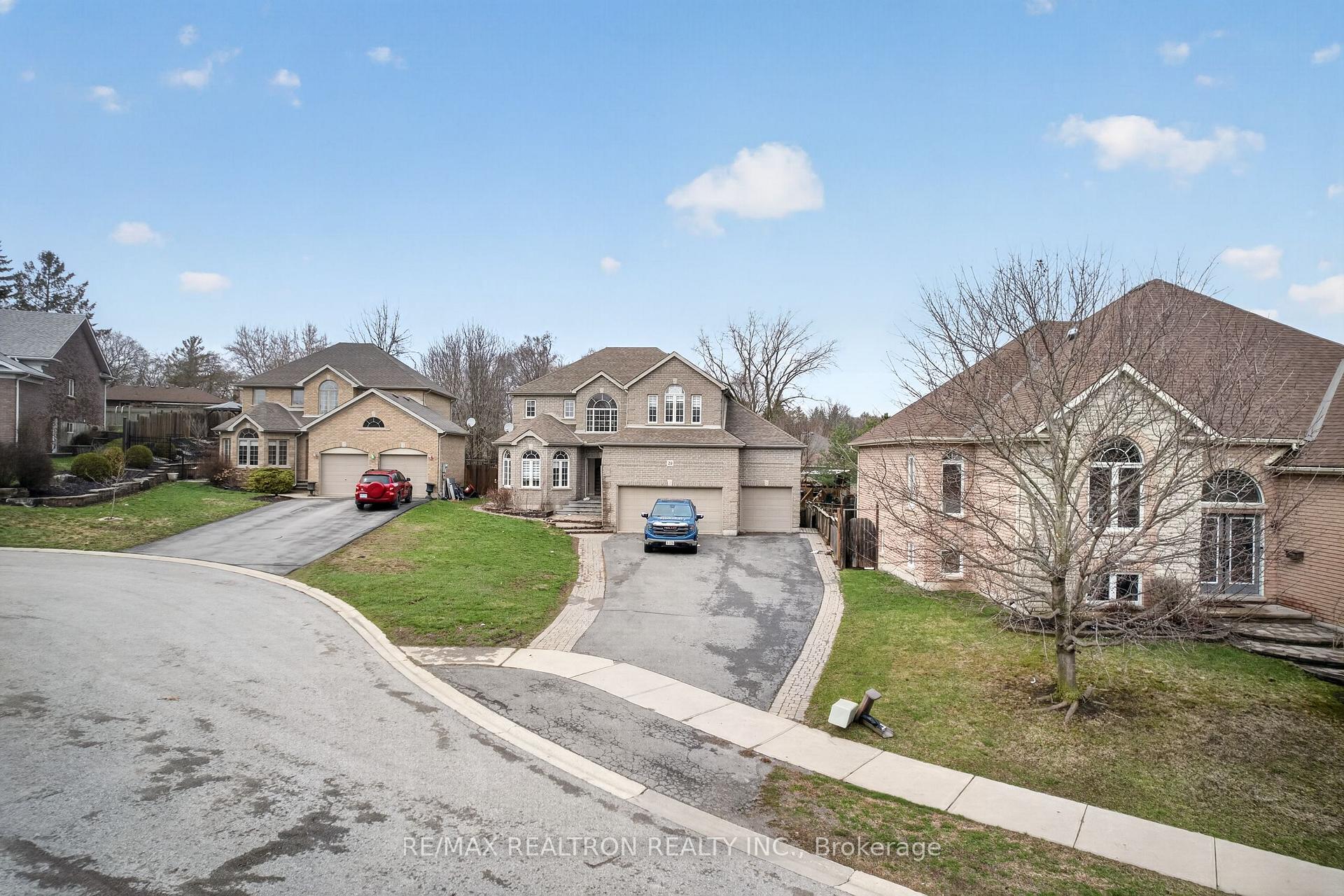 Front of 20 Magnolia Court