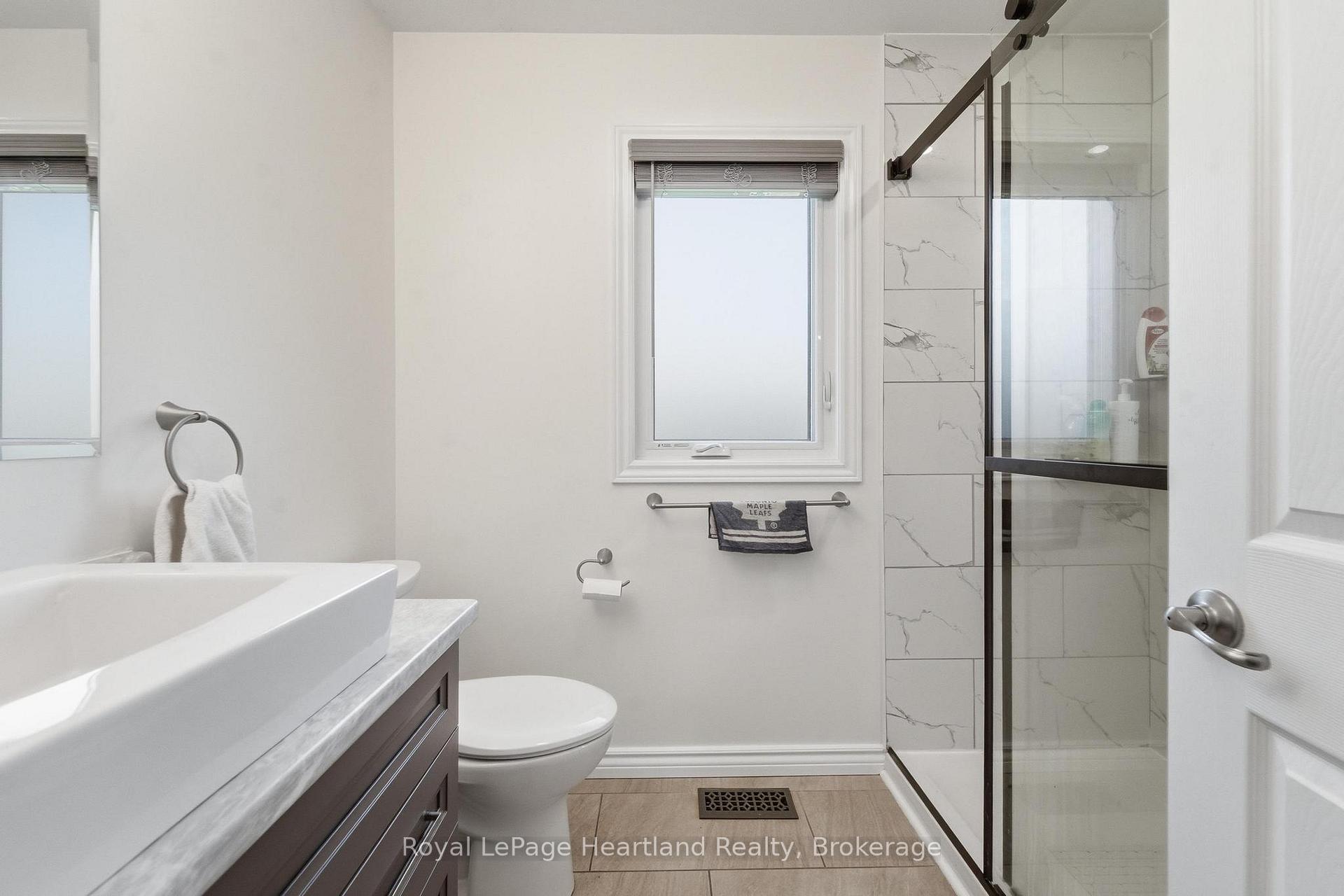 Photo 25 of 37 Lake Breeze Drive, Ashfield-Colborne-Wawanosh, Colborne — HOMEH
