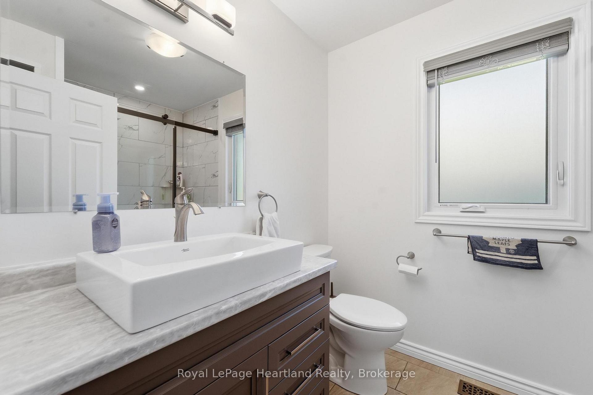 Photo 26 of 37 Lake Breeze Drive, Ashfield-Colborne-Wawanosh, Colborne — HOMEH