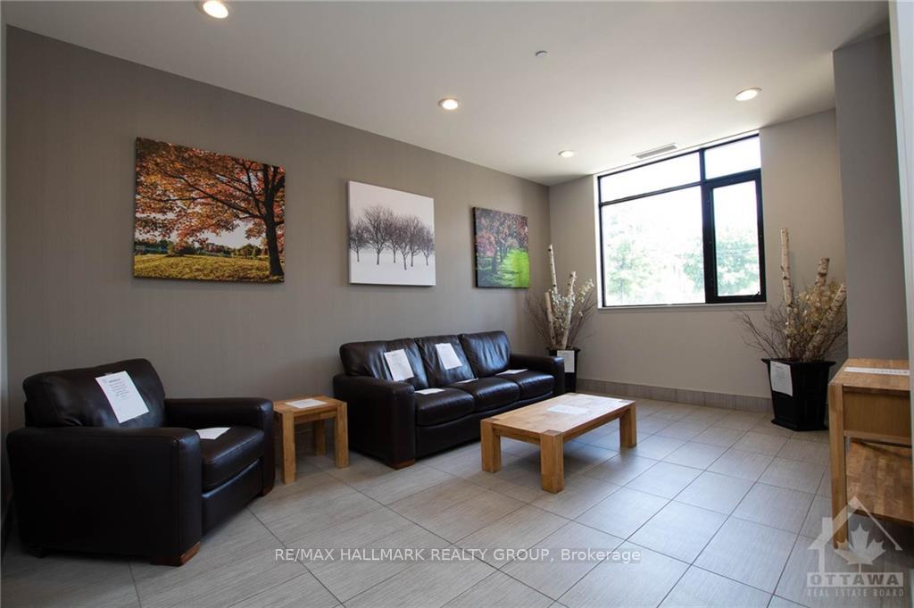 Photo 3 of Unit 414, 808 Bronson Avenue, Ottawa, Dows Lake — HOMEH