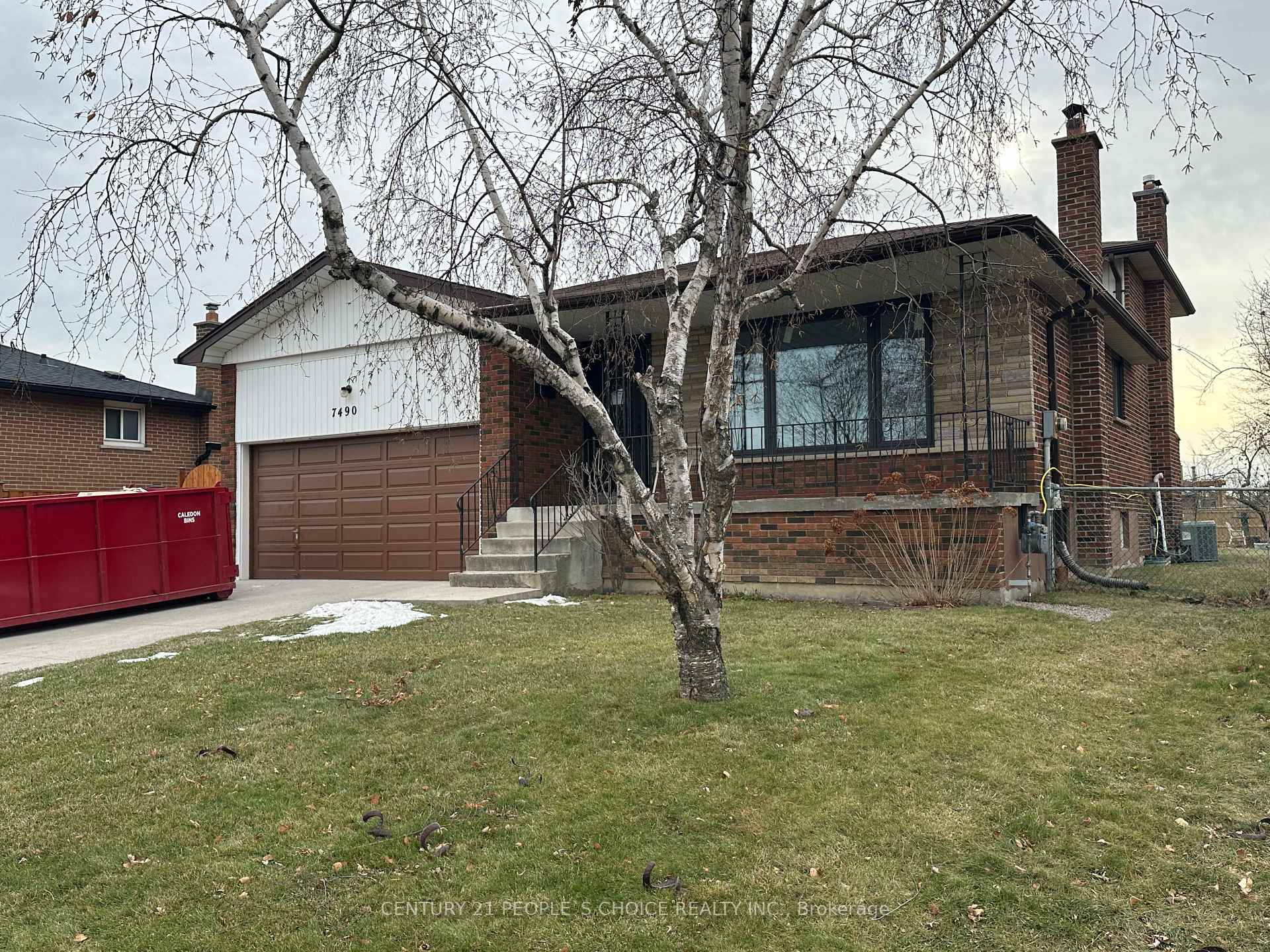 Photo 2 of Unit Unit- 2, 7490 Middleshire Drive, Mississauga, Malton — HOMEH