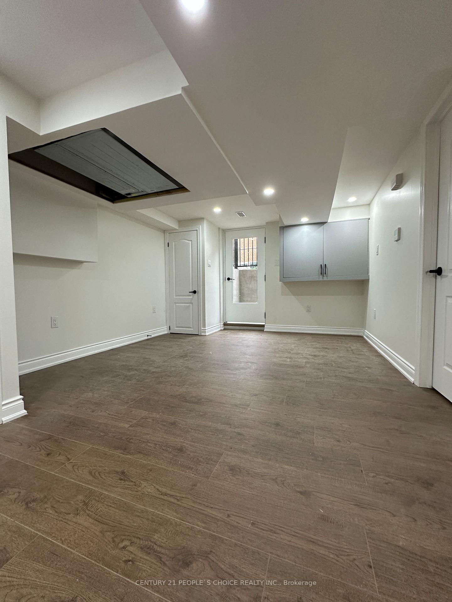 Photo 8 of Unit Unit- 2, 7490 Middleshire Drive, Mississauga, Malton — HOMEH