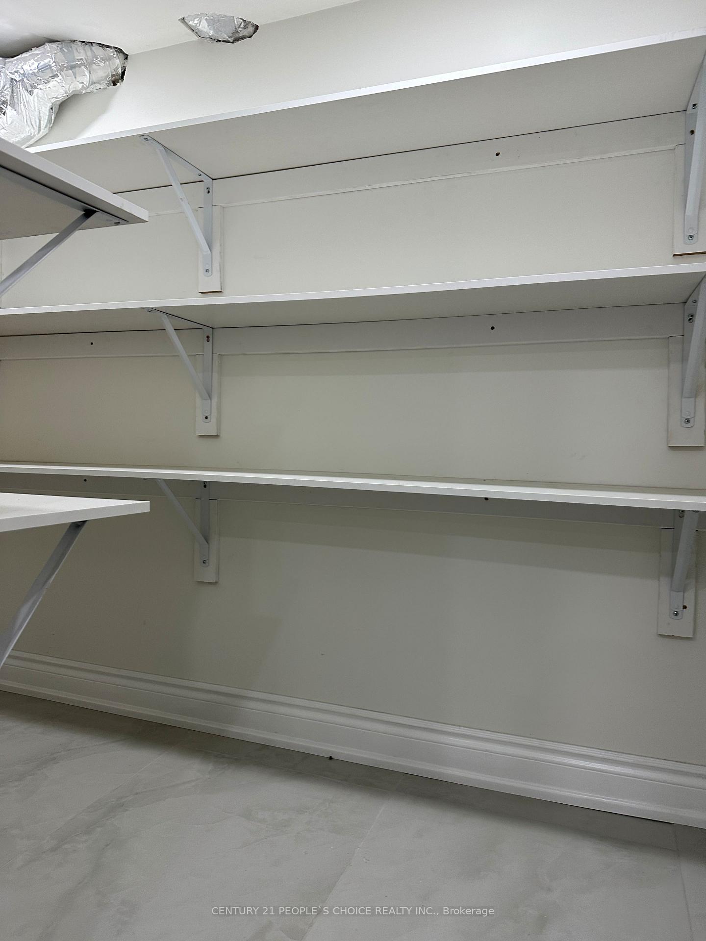 Photo 16 of Unit Unit- 2, 7490 Middleshire Drive, Mississauga, Malton — HOMEH