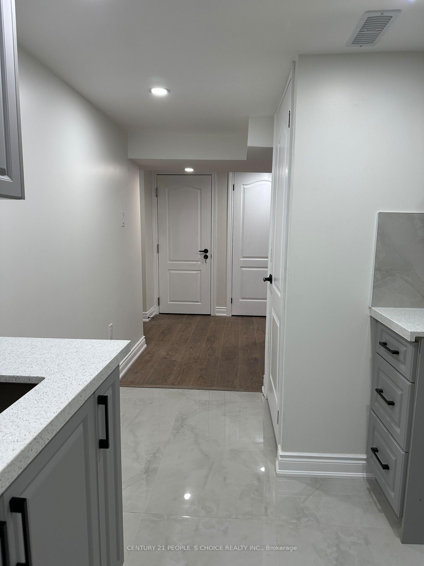 Photo 18 of Unit Unit- 2, 7490 Middleshire Drive, Mississauga, Malton — HOMEH