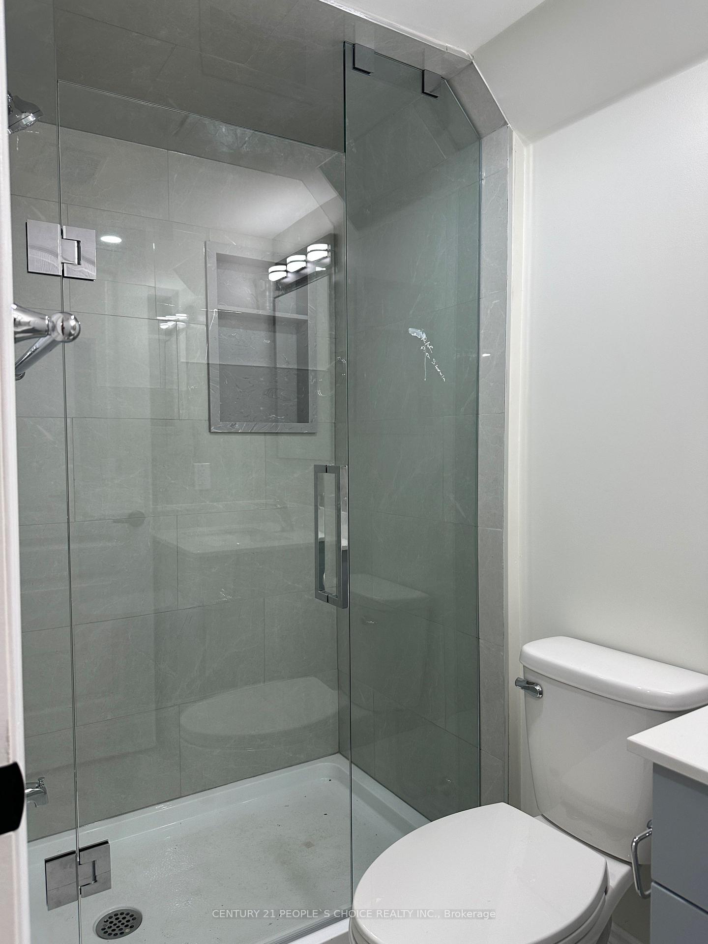 Photo 23 of Unit Unit- 2, 7490 Middleshire Drive, Mississauga, Malton — HOMEH
