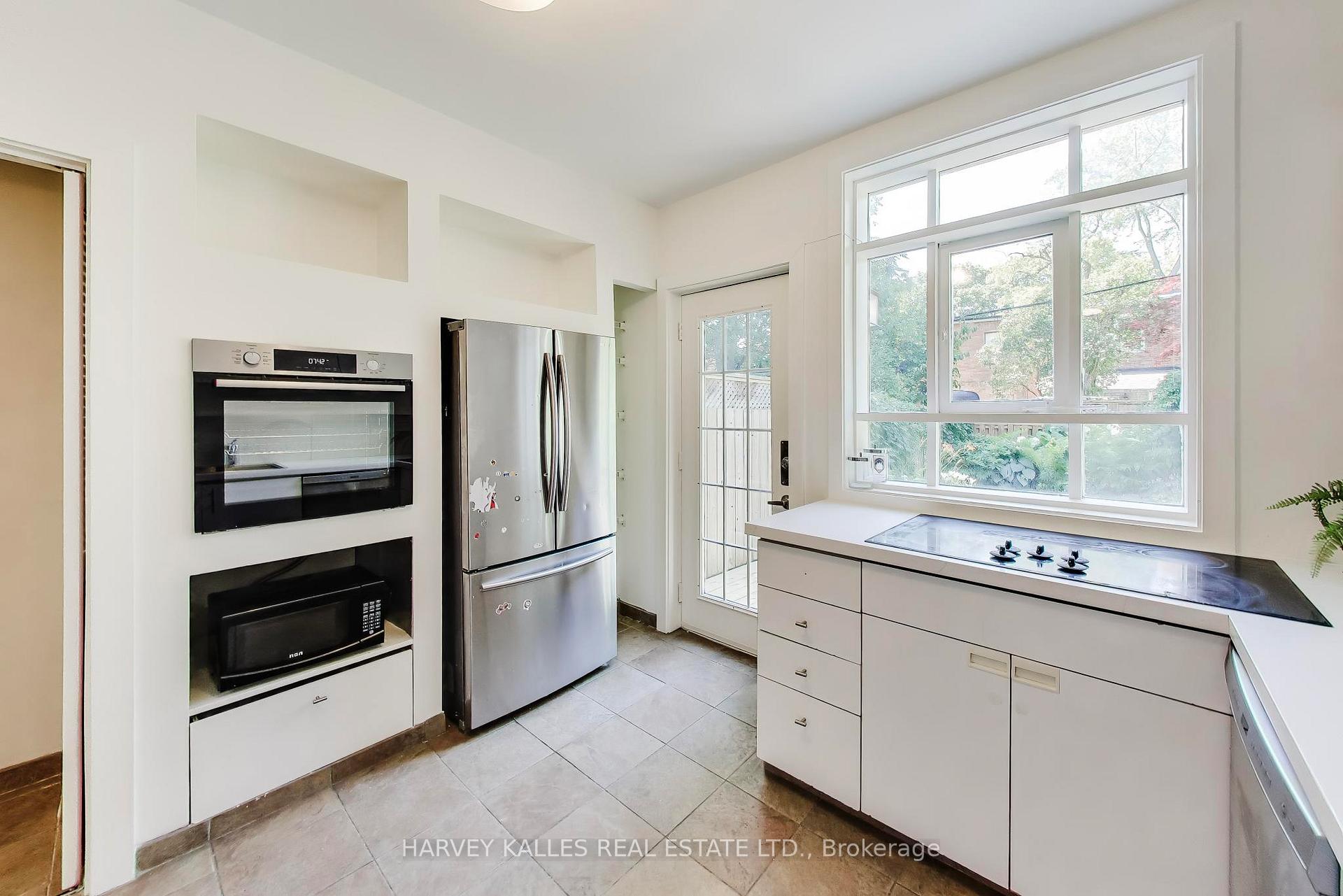 Photo 13 of 318 Sumach Street, Toronto, Cabbagetown-South St. James Town — HOMEH
