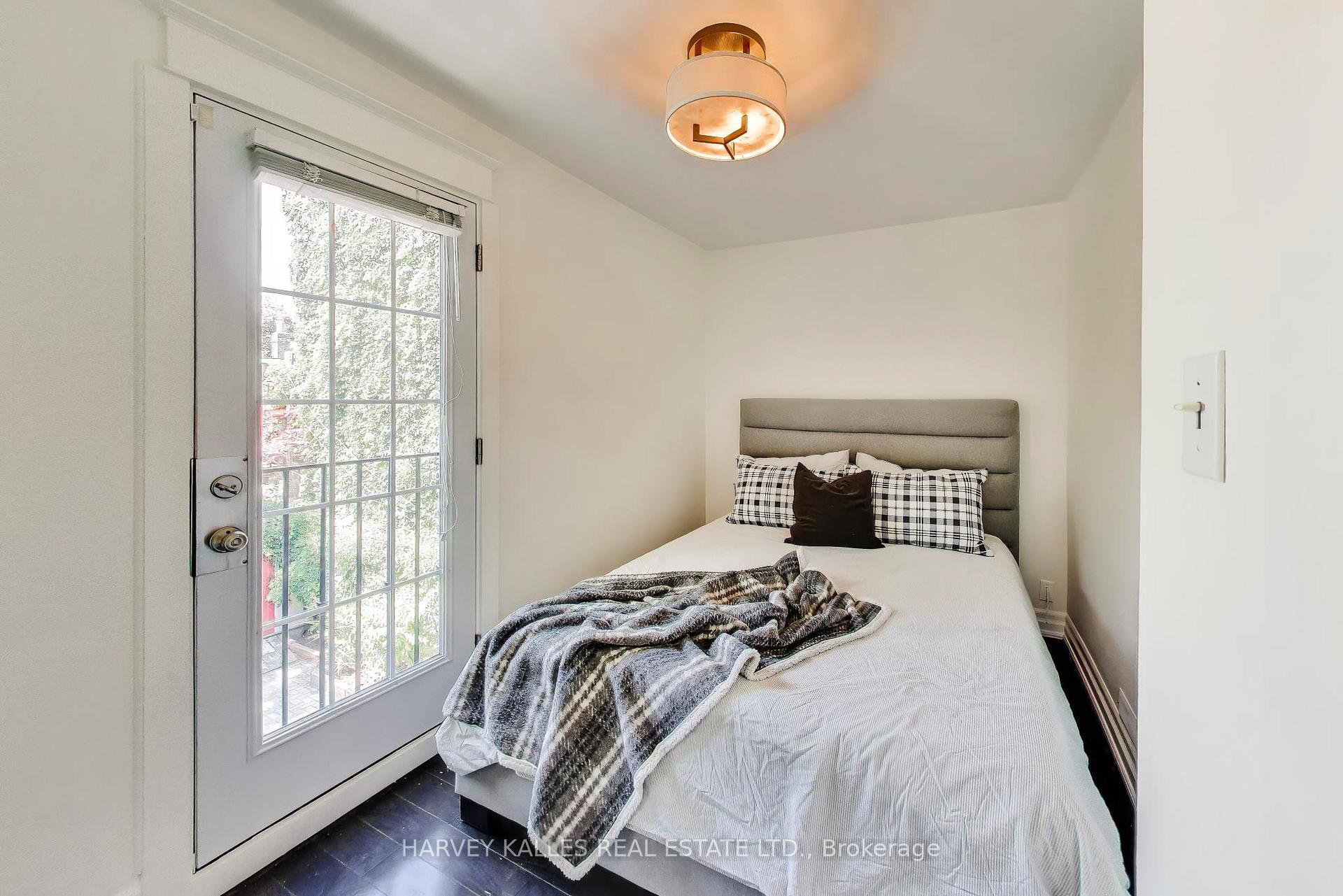 Photo 18 of 318 Sumach Street, Toronto, Cabbagetown-South St. James Town — HOMEH
