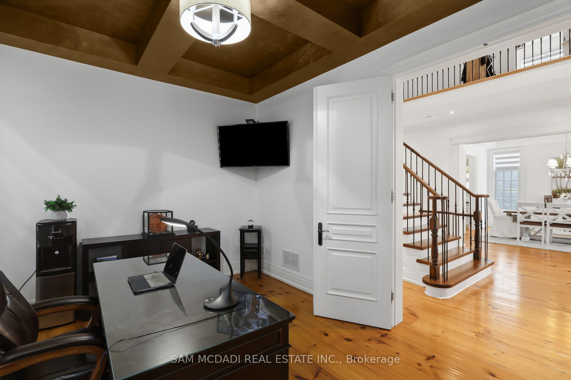 Photo 7 of 725 Queensway, Mississauga, Erindale — HOMEH