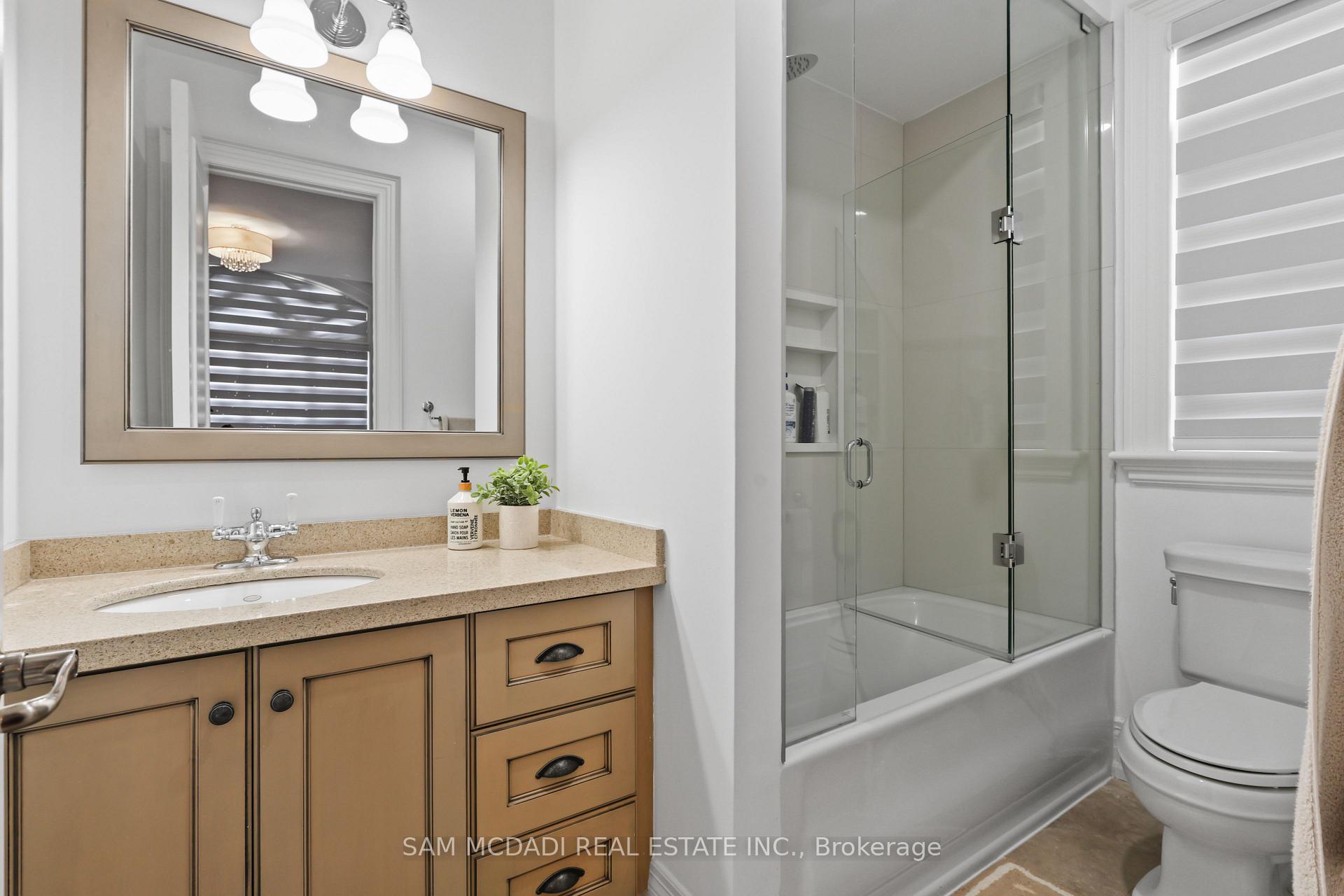 Photo 29 of 725 Queensway, Mississauga, Erindale — HOMEH