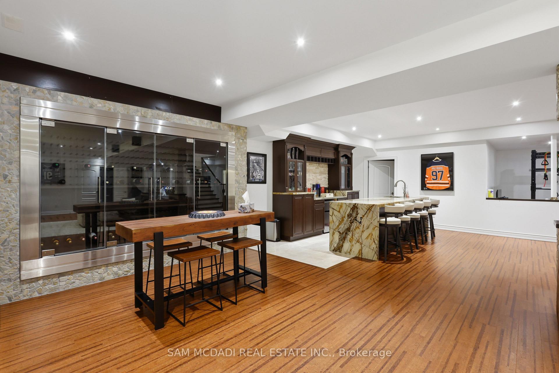 Photo 41 of 725 Queensway, Mississauga, Erindale — HOMEH