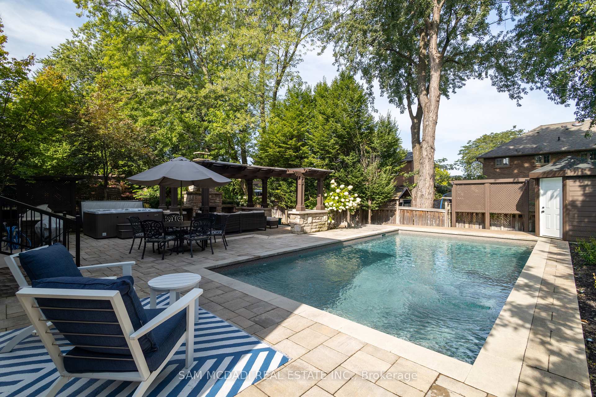 Photo 45 of 725 Queensway, Mississauga, Erindale — HOMEH