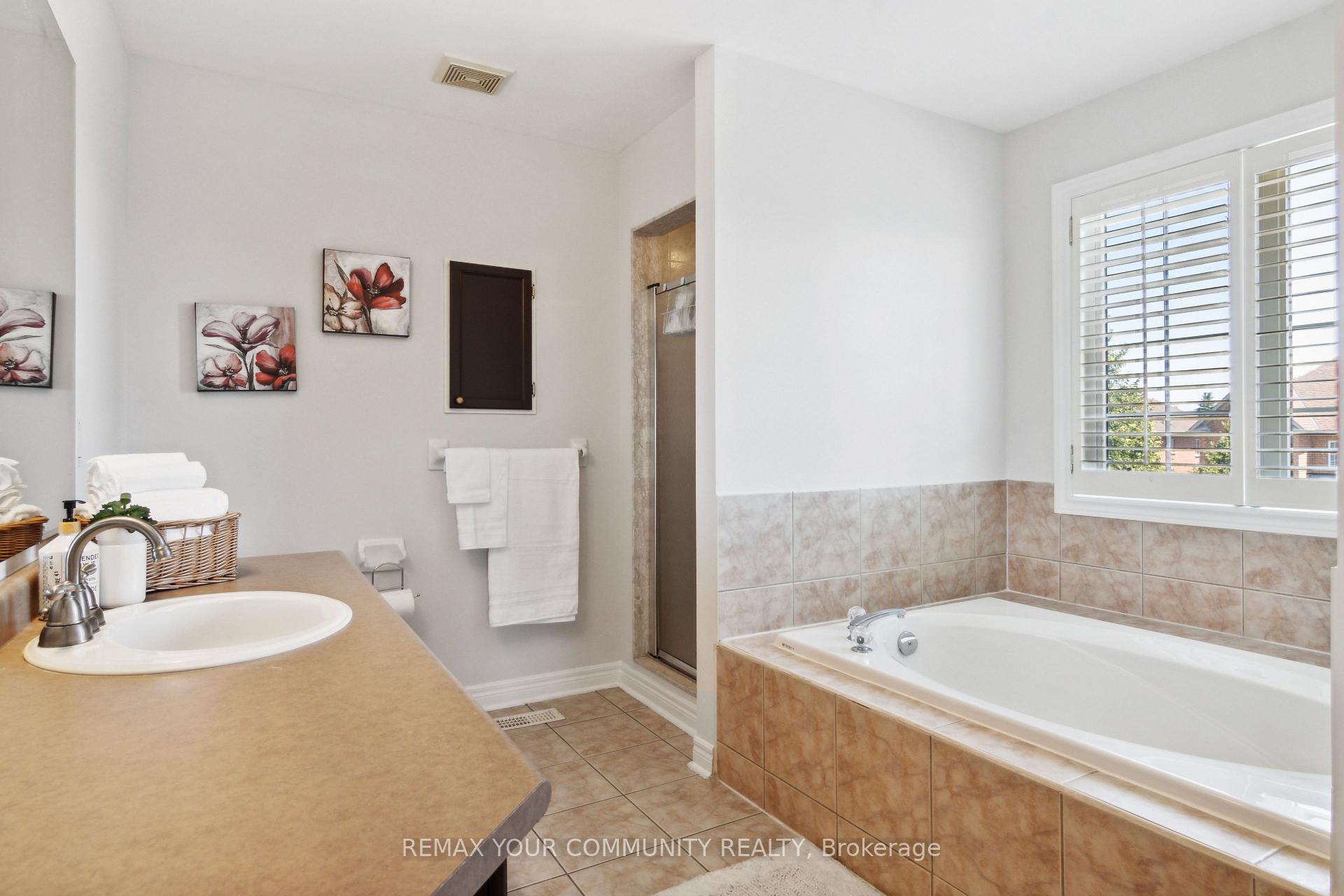 Photo 10 of Unit Main and Second Floor, 39 Lark Crescent, Richmond Hill, Devonsleigh — HOMEH