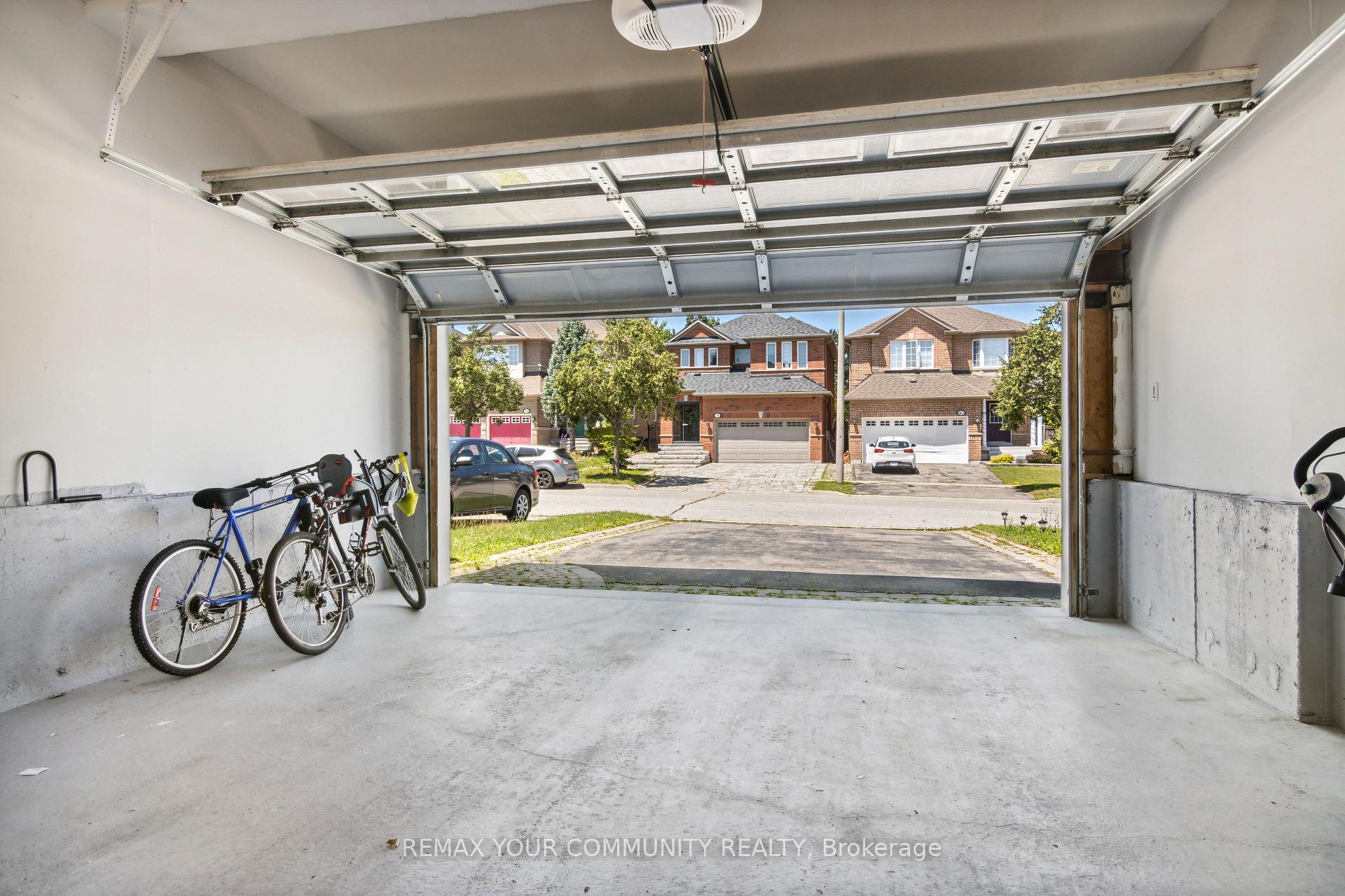 Photo 18 of Unit Main and Second Floor, 39 Lark Crescent, Richmond Hill, Devonsleigh — HOMEH