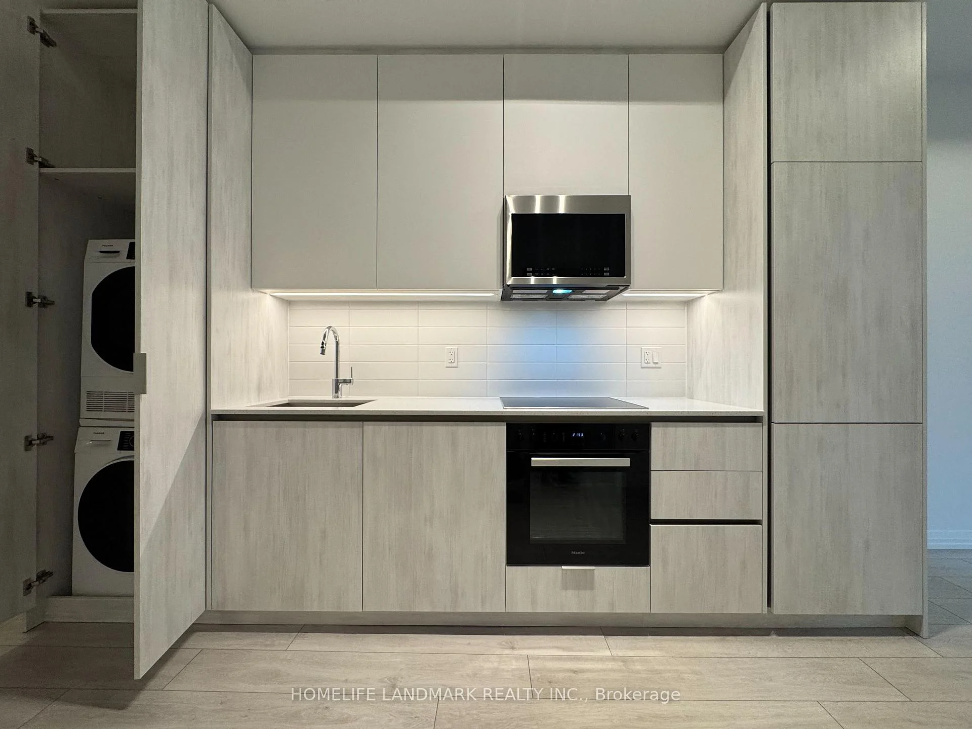 Photo 7 of Unit 2602, 400 King Street W, Toronto, Waterfront Communities — HOMEH