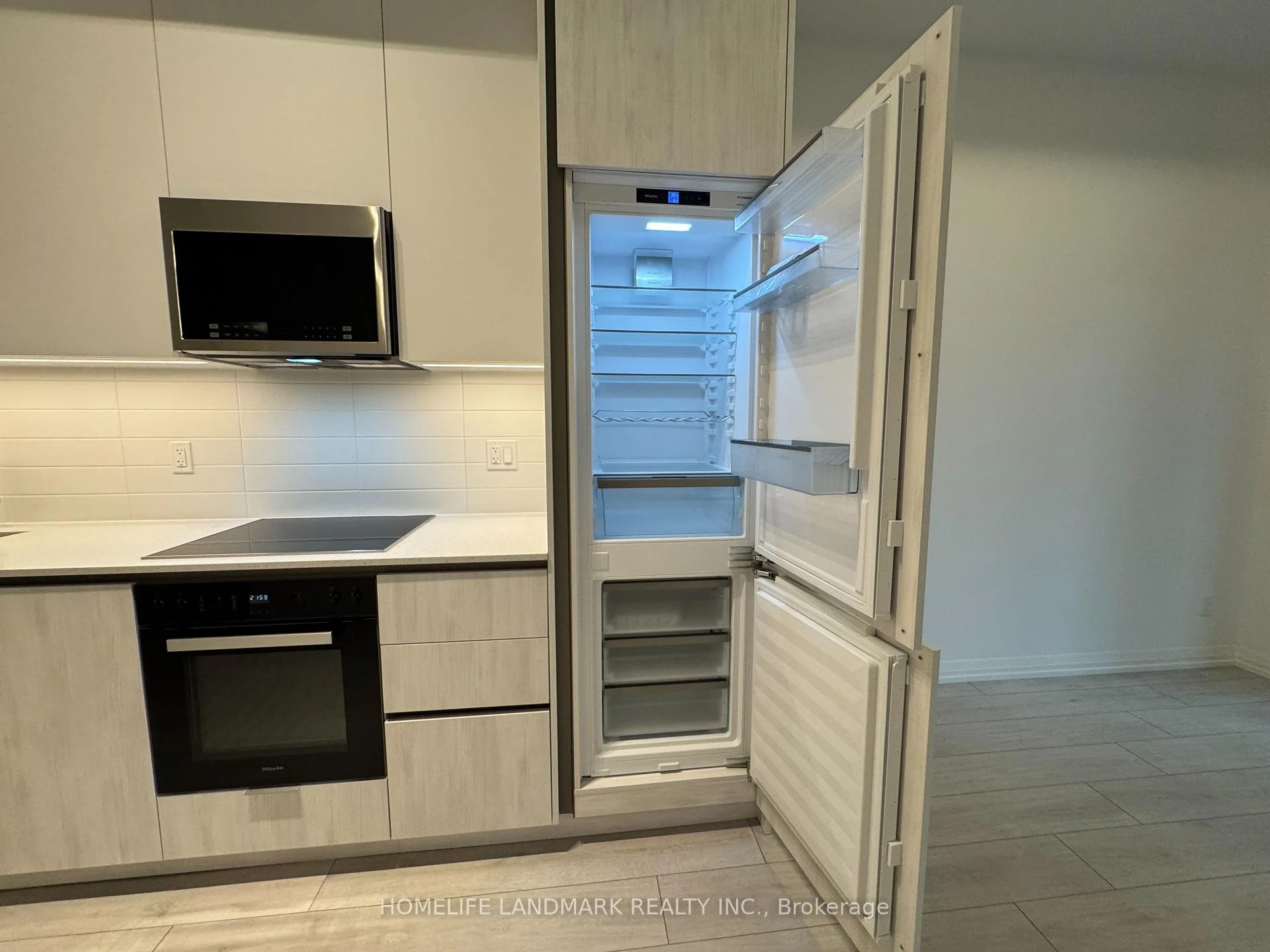 Photo 10 of Unit 2602, 400 King Street W, Toronto, Waterfront Communities — HOMEH