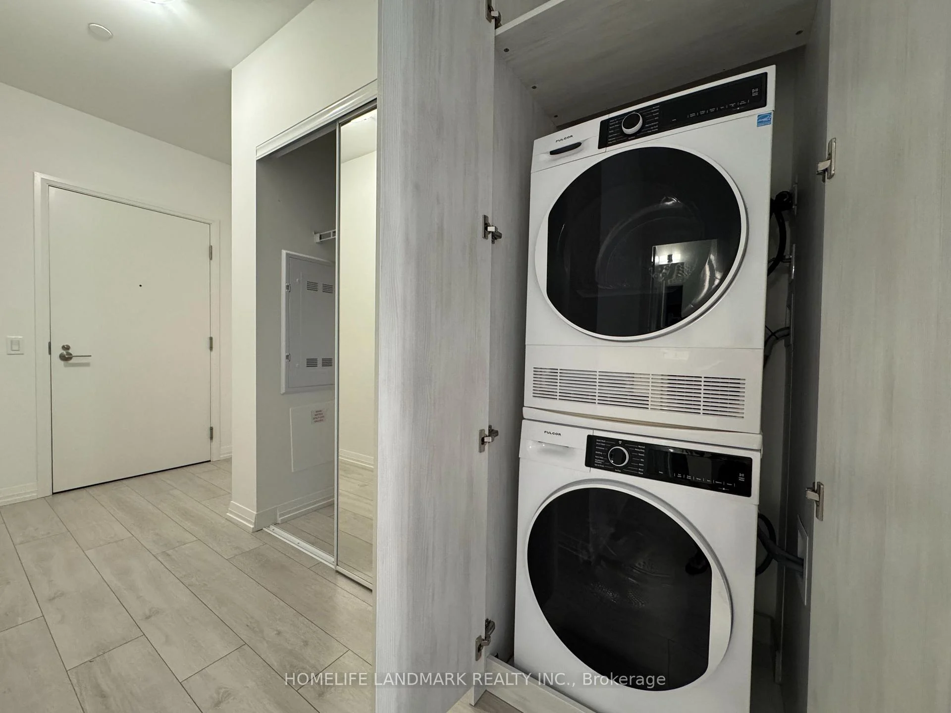 Photo 17 of Unit 2602, 400 King Street W, Toronto, Waterfront Communities — HOMEH