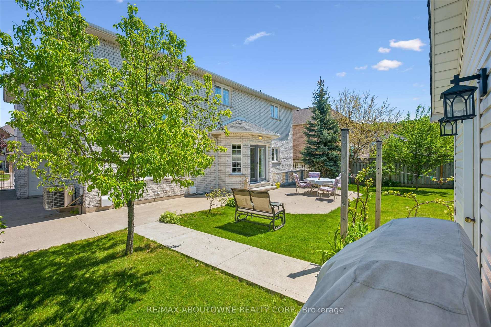 Photo 39 of 6 Fourseasons Drive, Hamilton, Winona — HOMEH