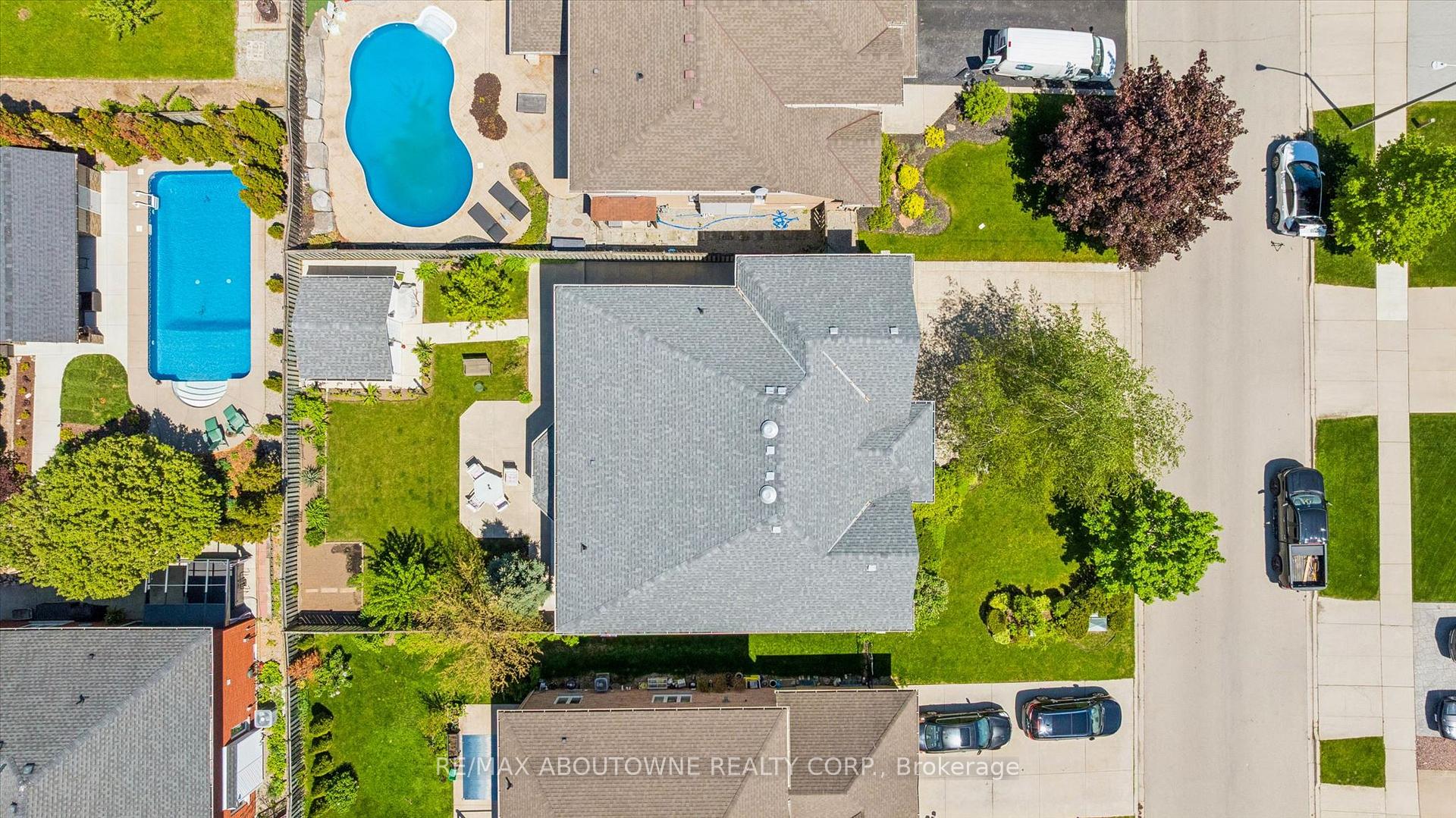 Photo 44 of 6 Fourseasons Drive, Hamilton, Winona — HOMEH