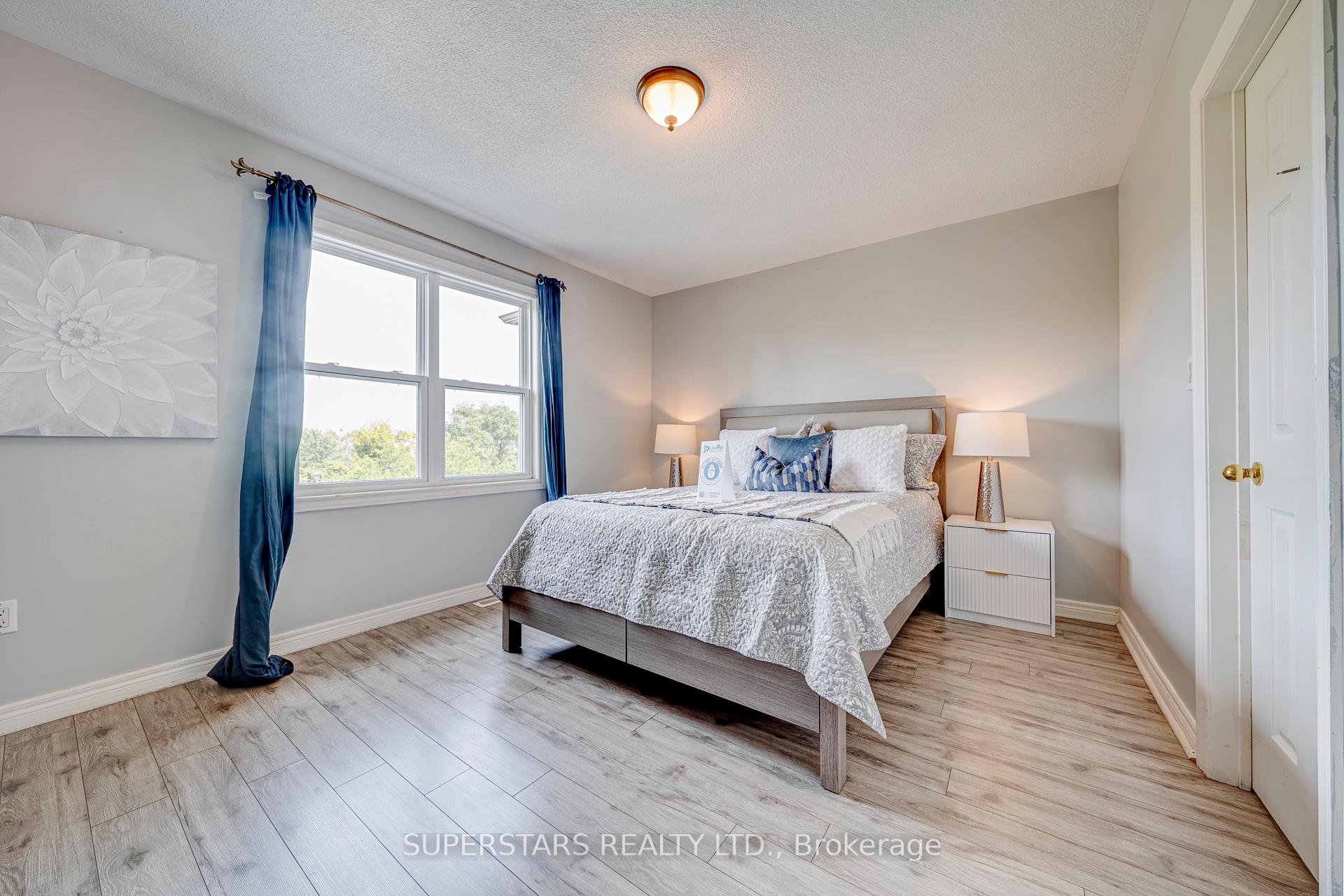 Photo 20 of 119 Pond Drive, Markham, Commerce Valley — HOMEH
