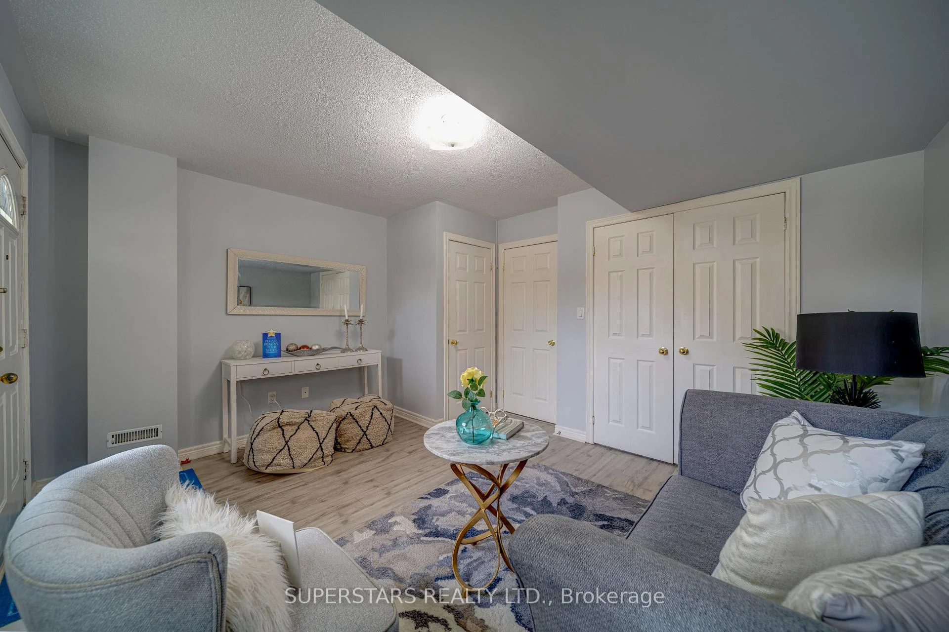 Photo 26 of 119 Pond Drive, Markham, Commerce Valley — HOMEH