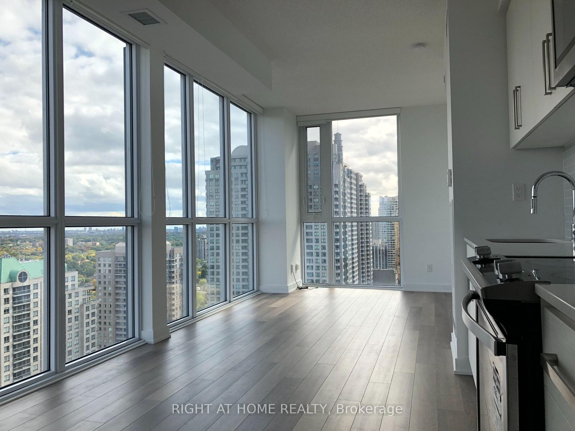 Photo 5 of Unit 2207, 5180 Yonge Street, North York, Willowdale West — HOMEH
