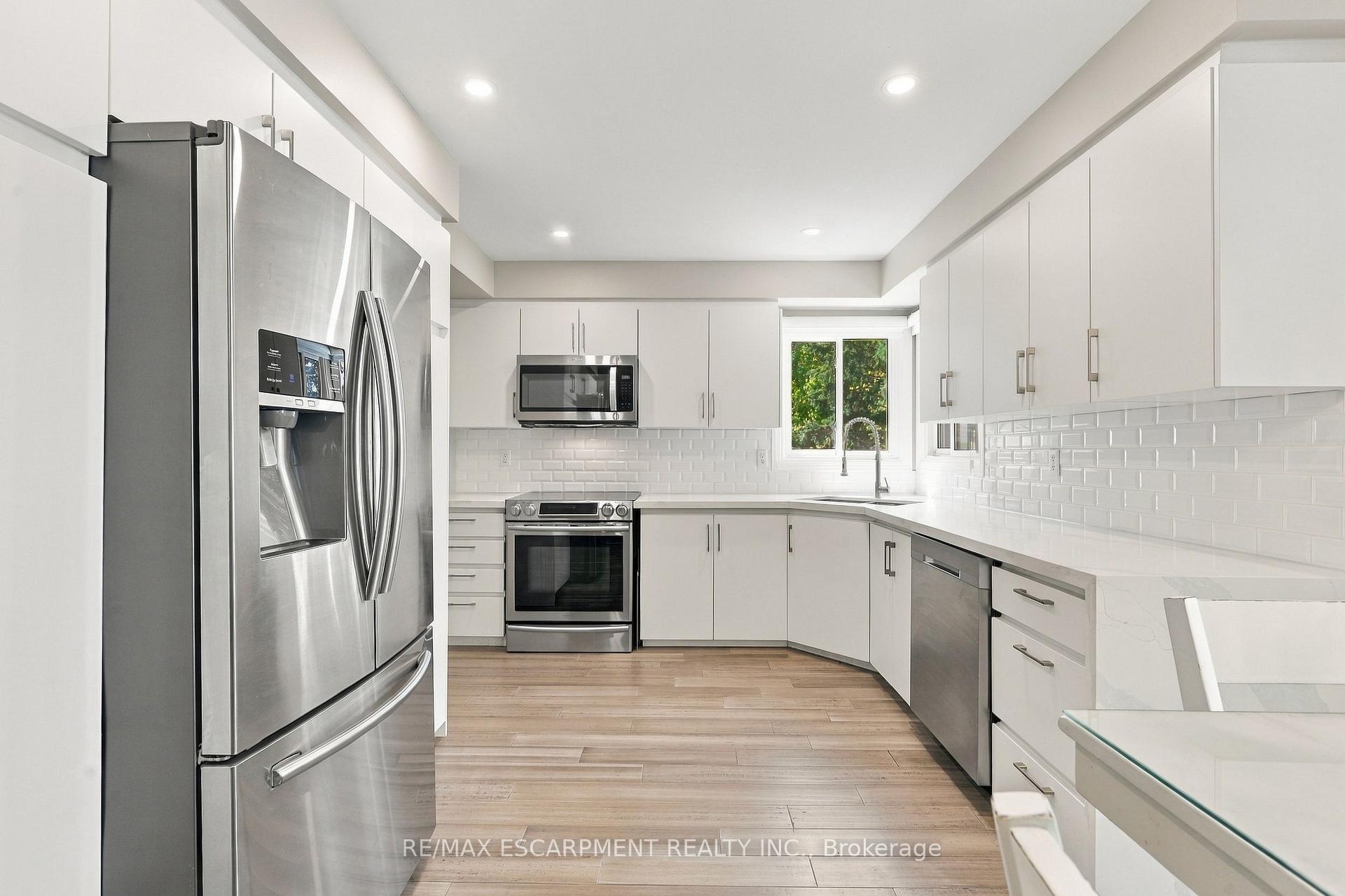 Photo 13 of 55 Darby Road, Guelph, Willow West/Sugarbush/West Acres — HOMEH